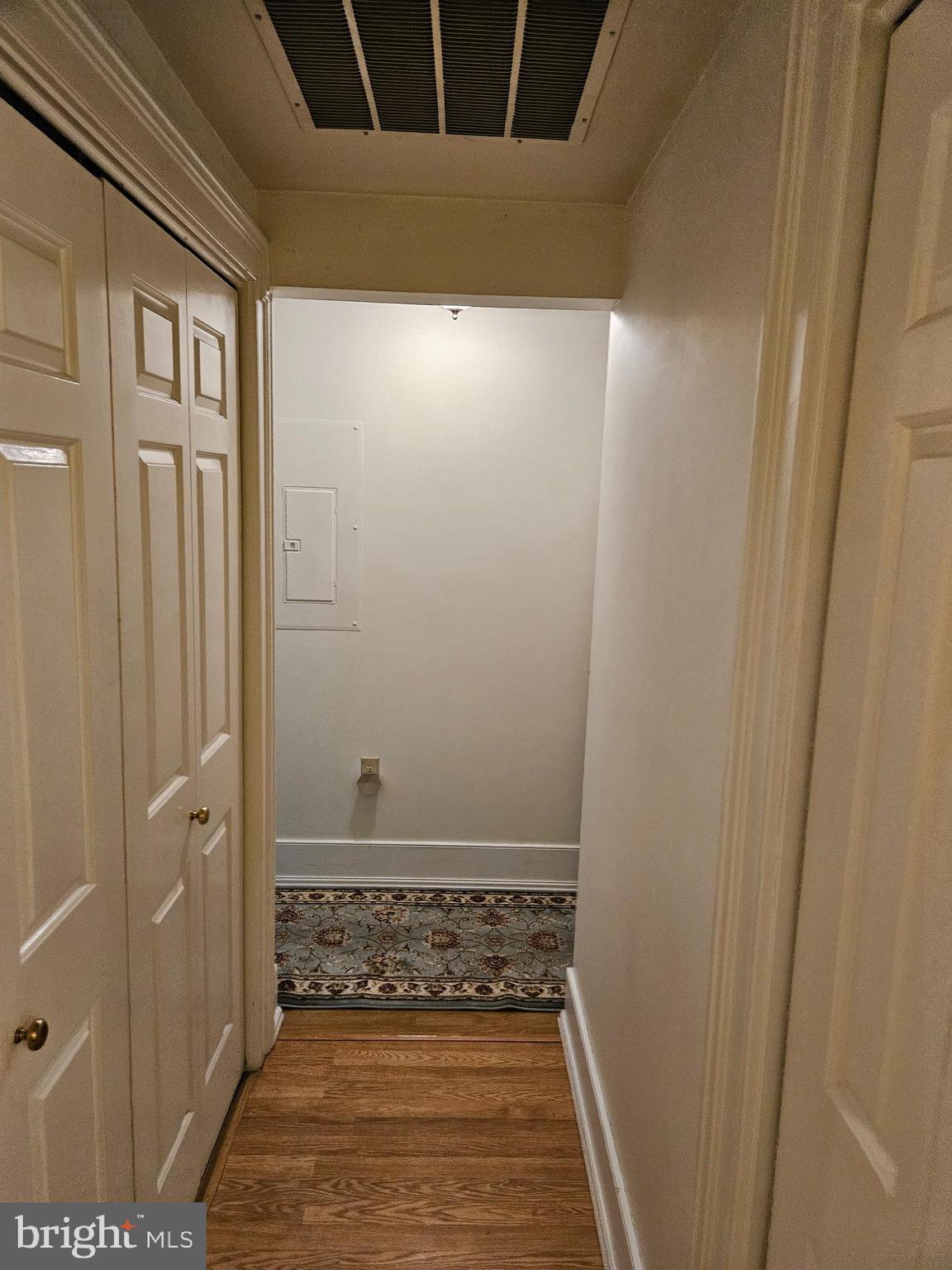 DOVER STREET - Residential