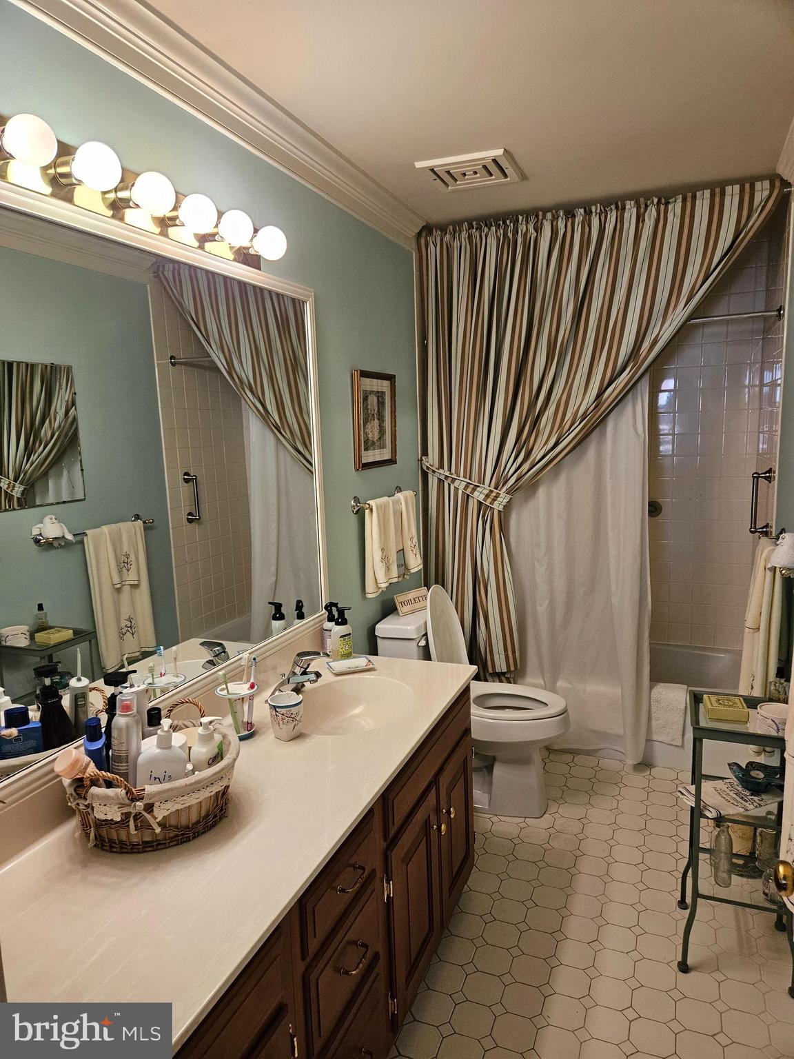 DOVER STREET - Residential