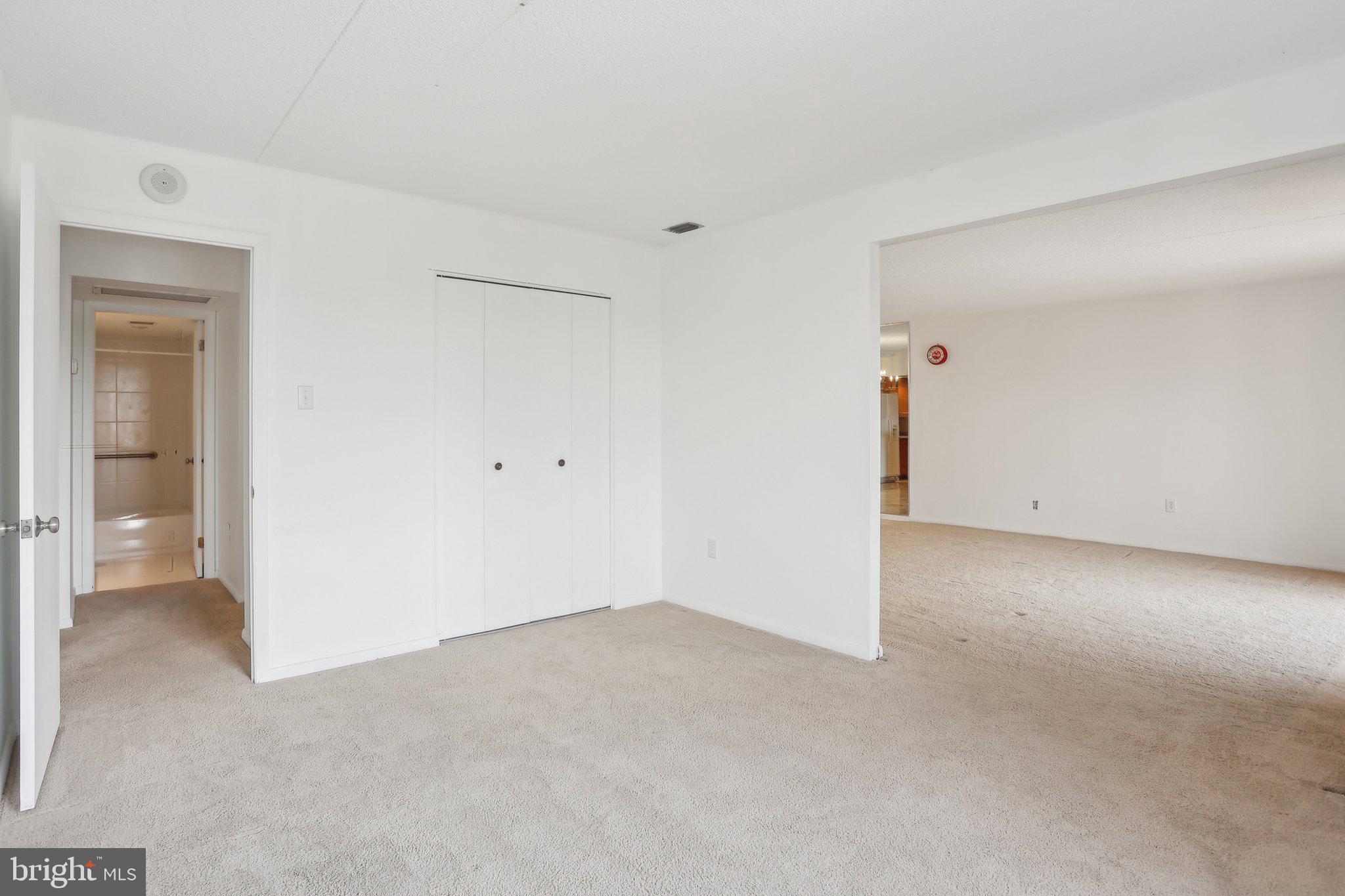 VALLEY FORGE TOWER - Residential