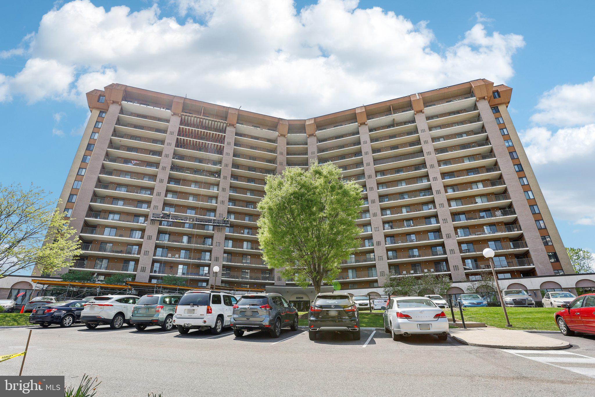 VALLEY FORGE TOWER - Residential