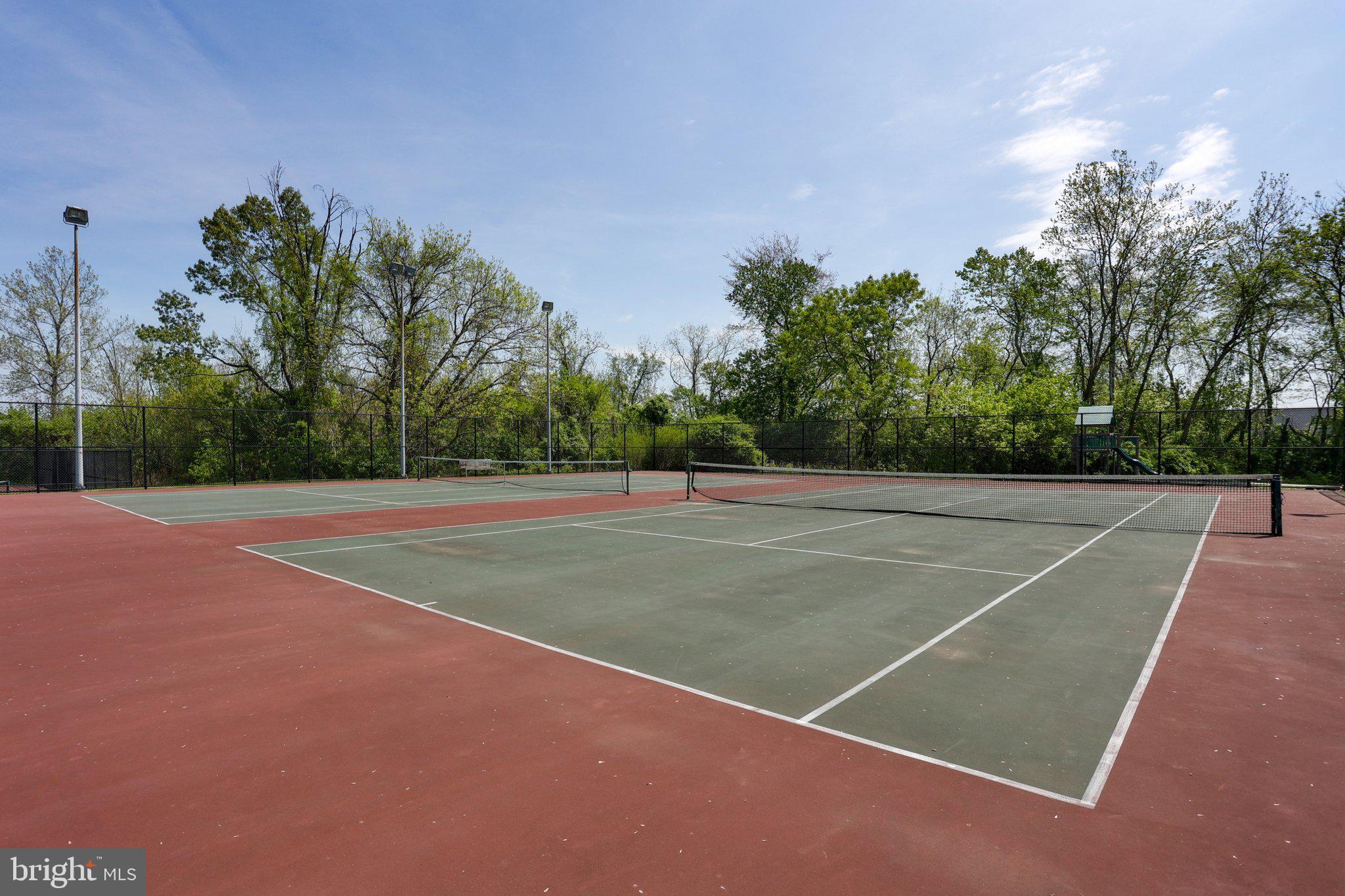 VALLEY FORGE TOWER - Residential