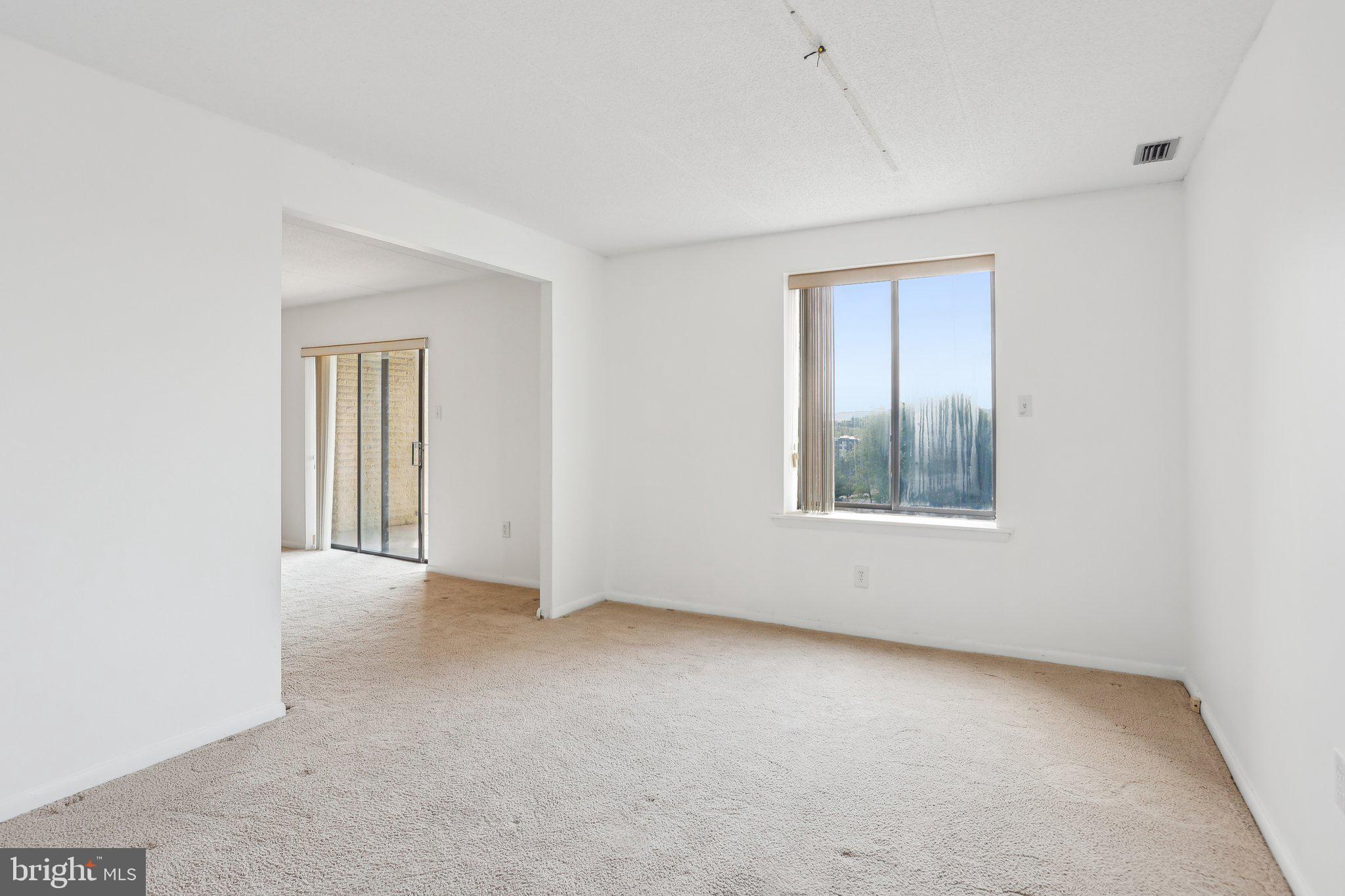 VALLEY FORGE TOWER - Residential