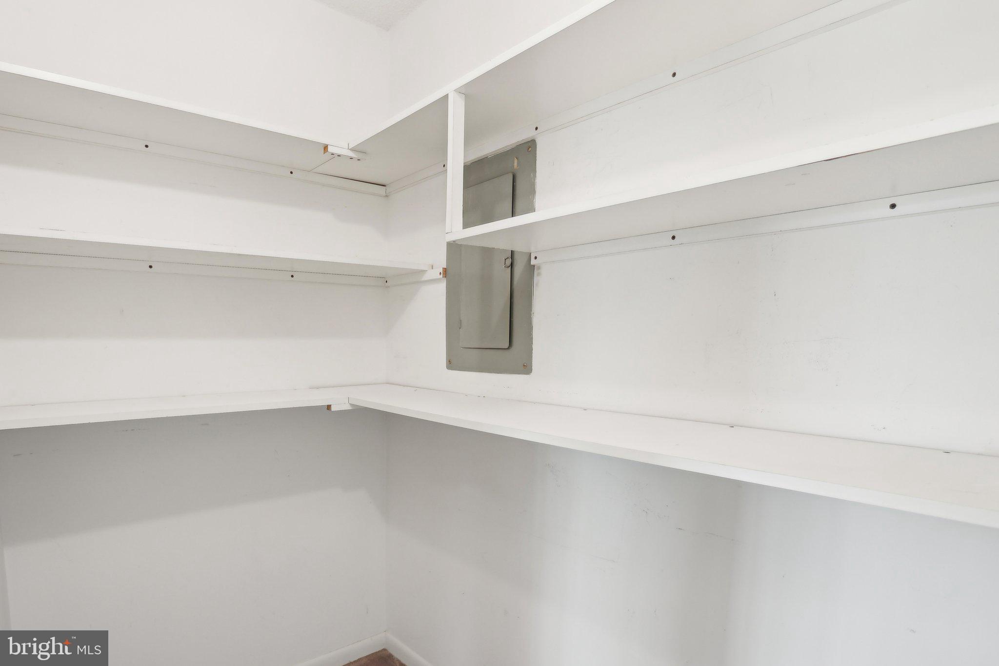 VALLEY FORGE TOWER - Residential