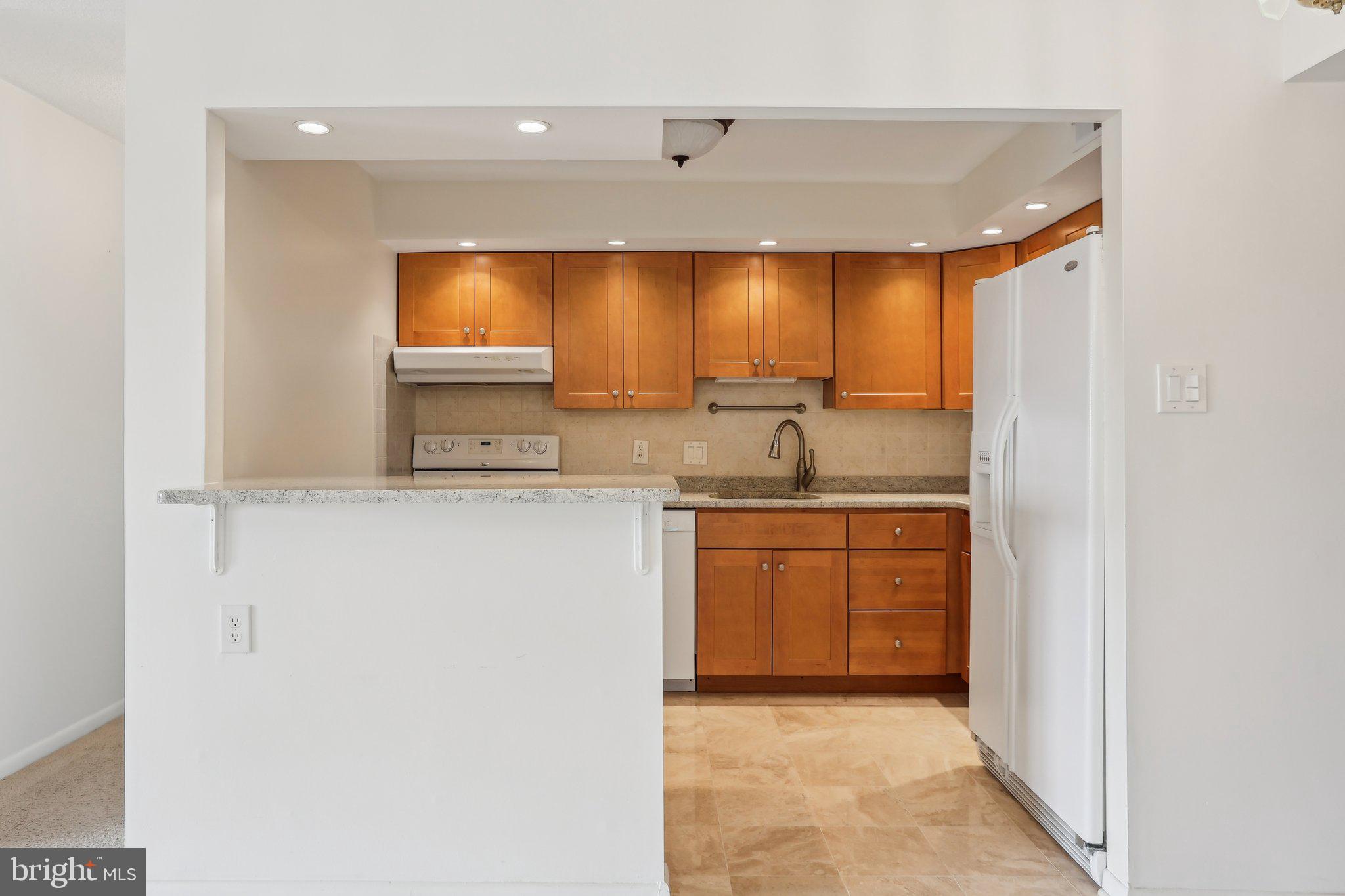 VALLEY FORGE TOWER - Residential