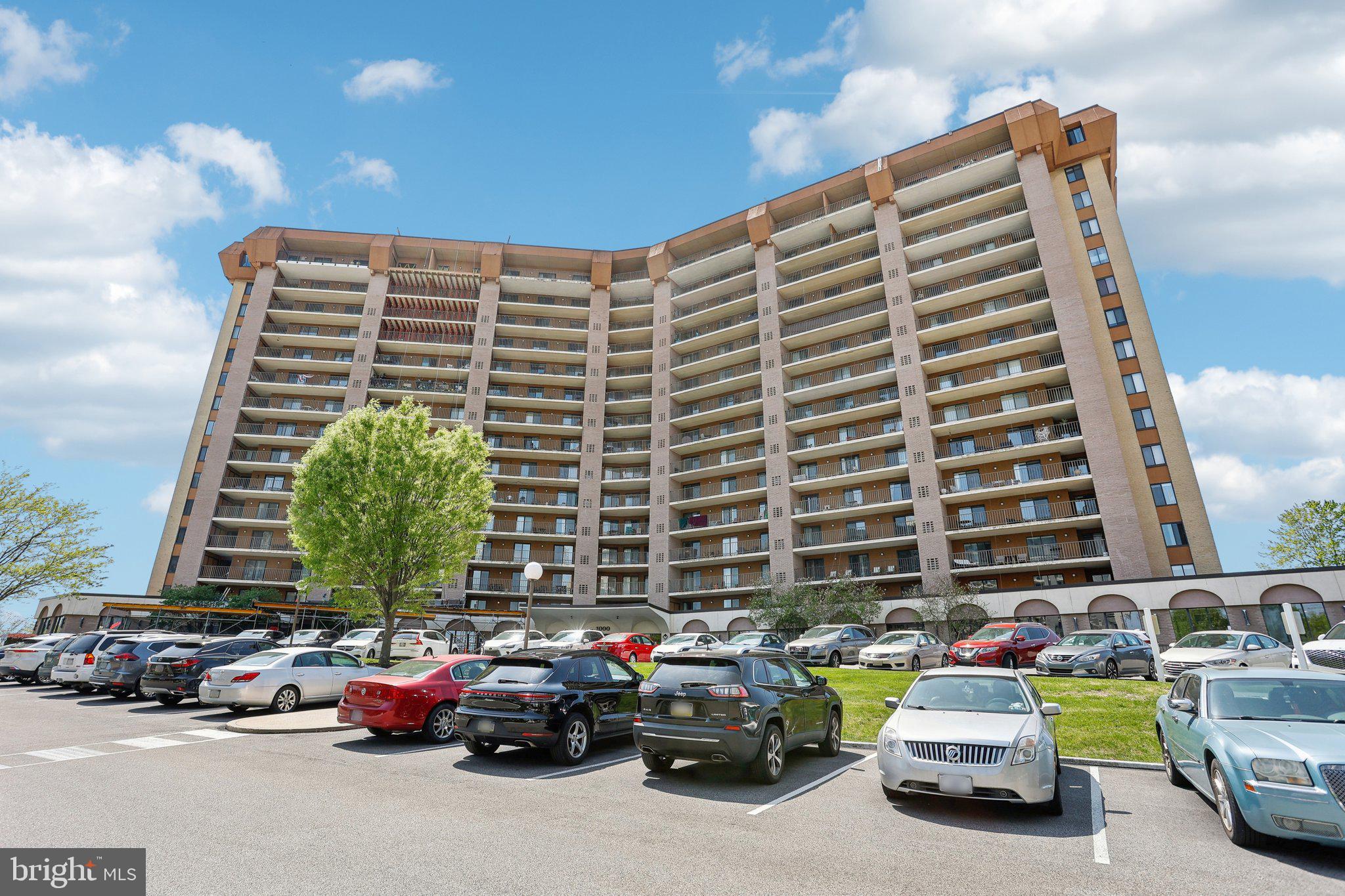 VALLEY FORGE TOWER - Residential