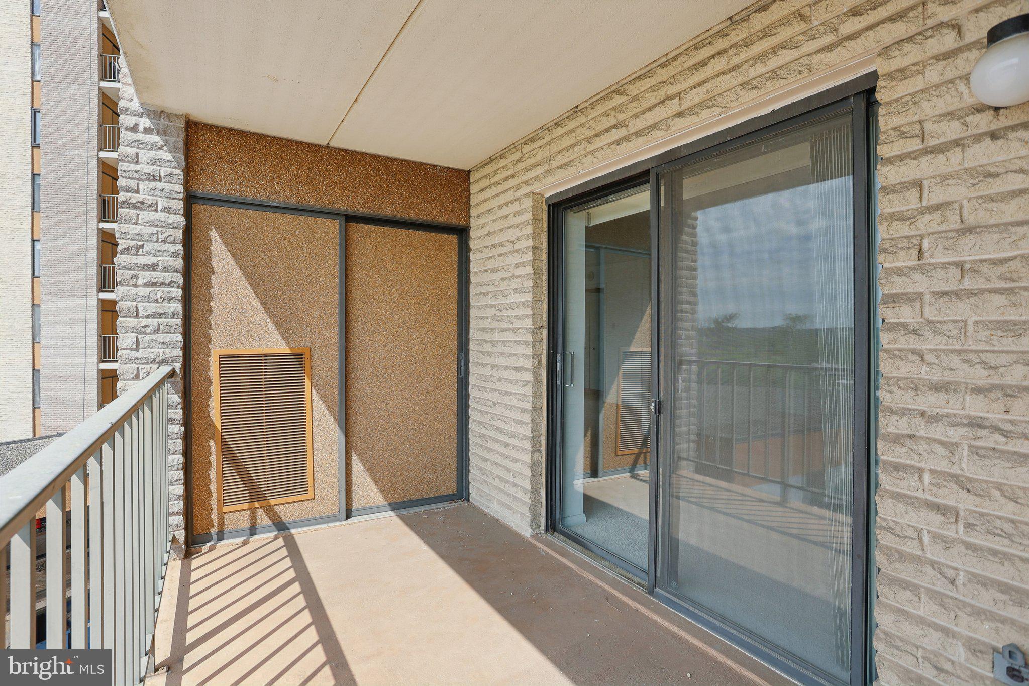 VALLEY FORGE TOWER - Residential