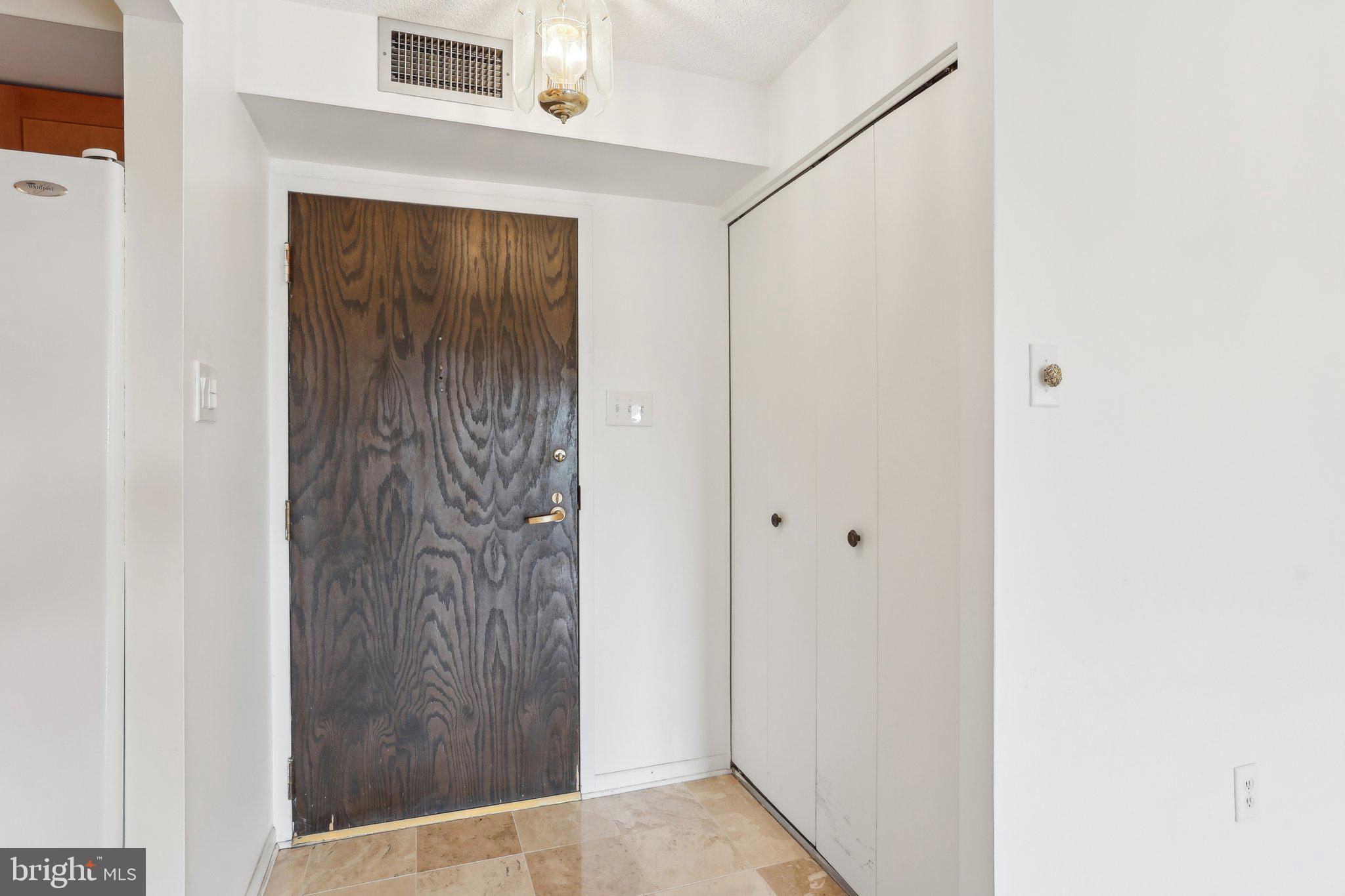 VALLEY FORGE TOWER - Residential