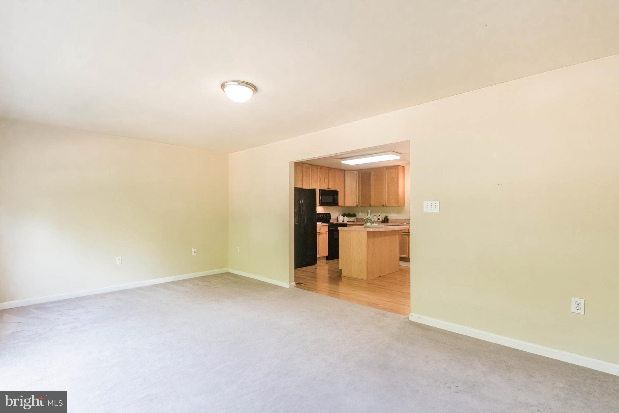 COUNTY GREEN - Residential