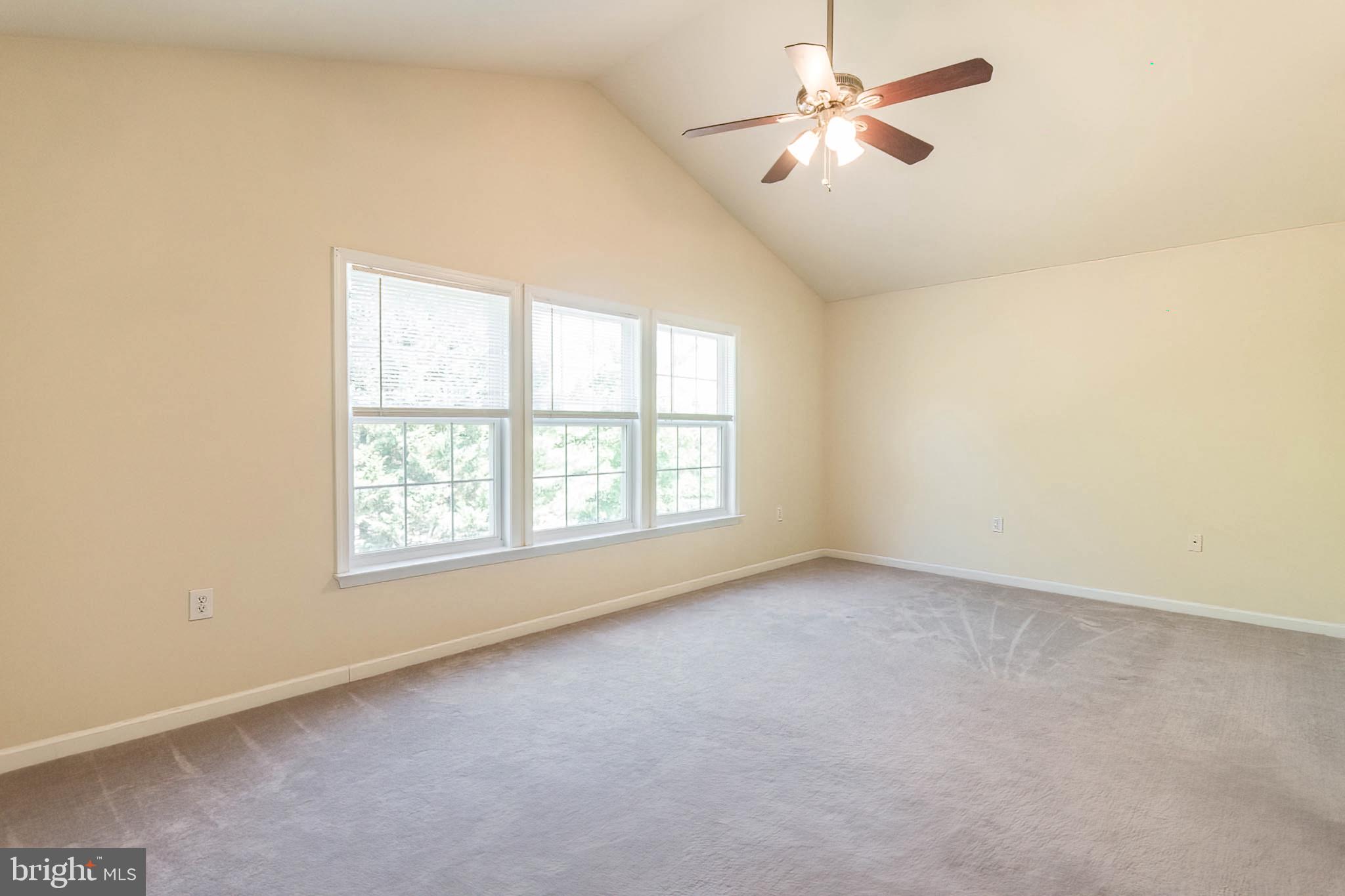 COUNTY GREEN - Residential