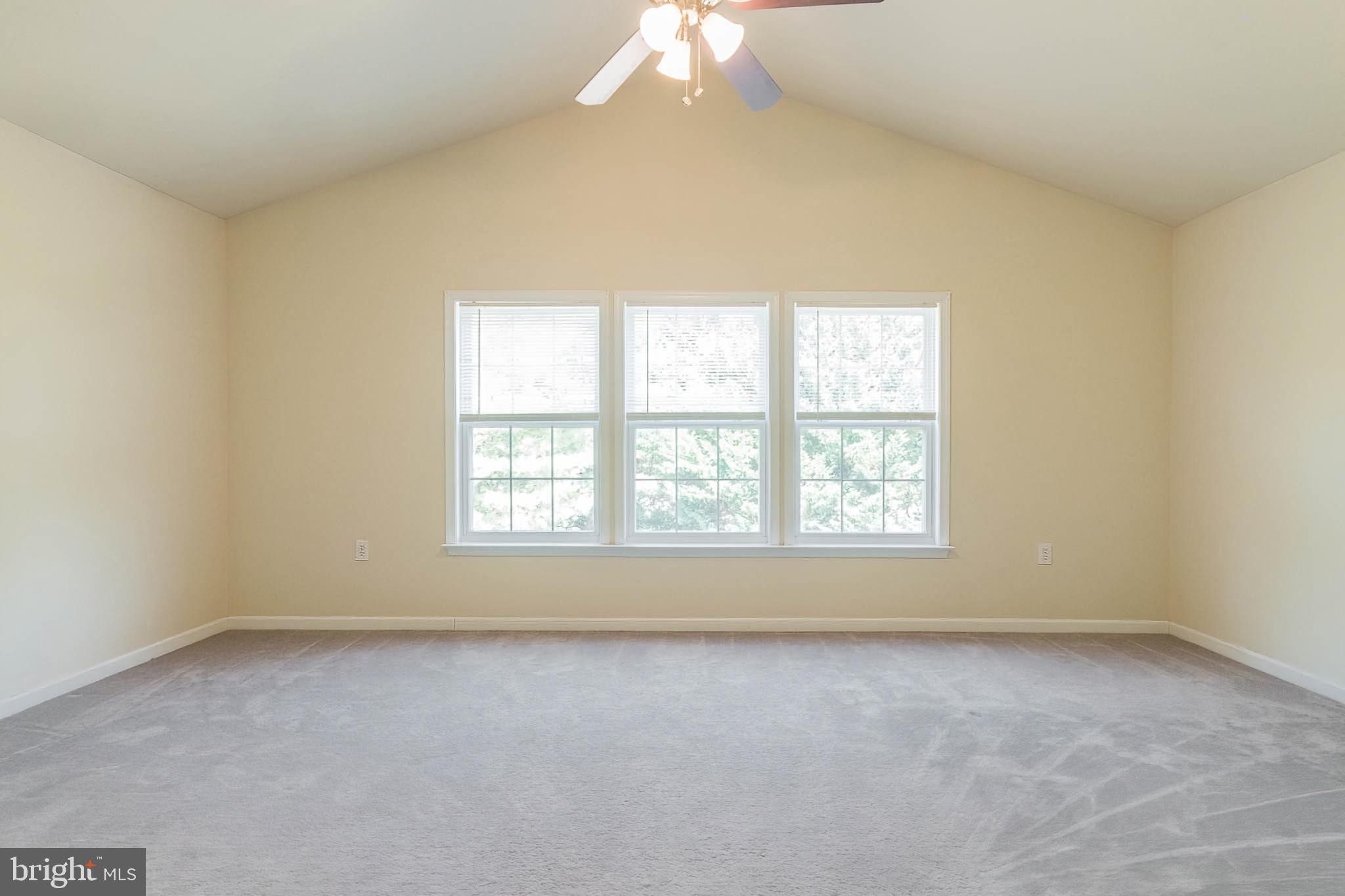 COUNTY GREEN - Residential