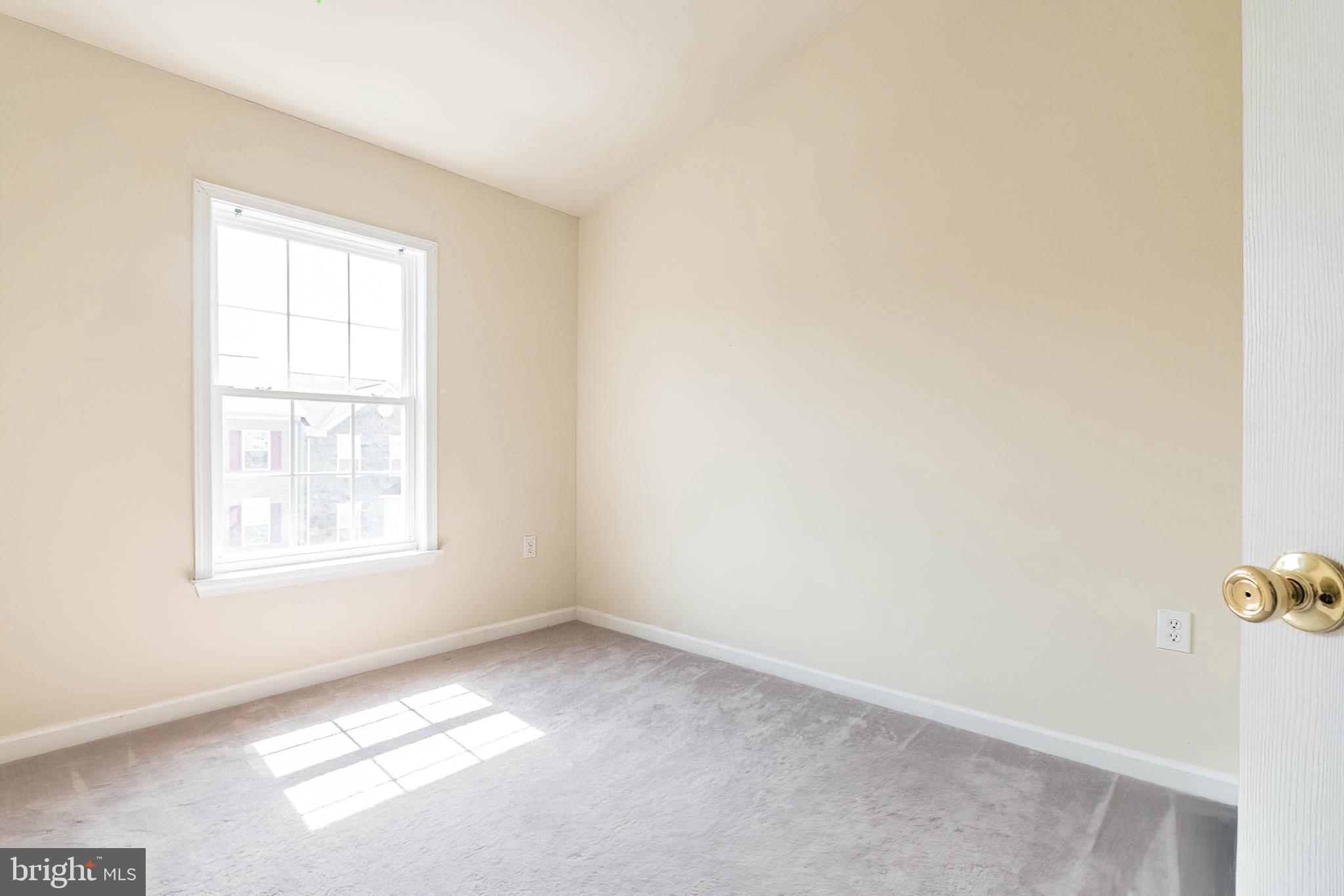 COUNTY GREEN - Residential