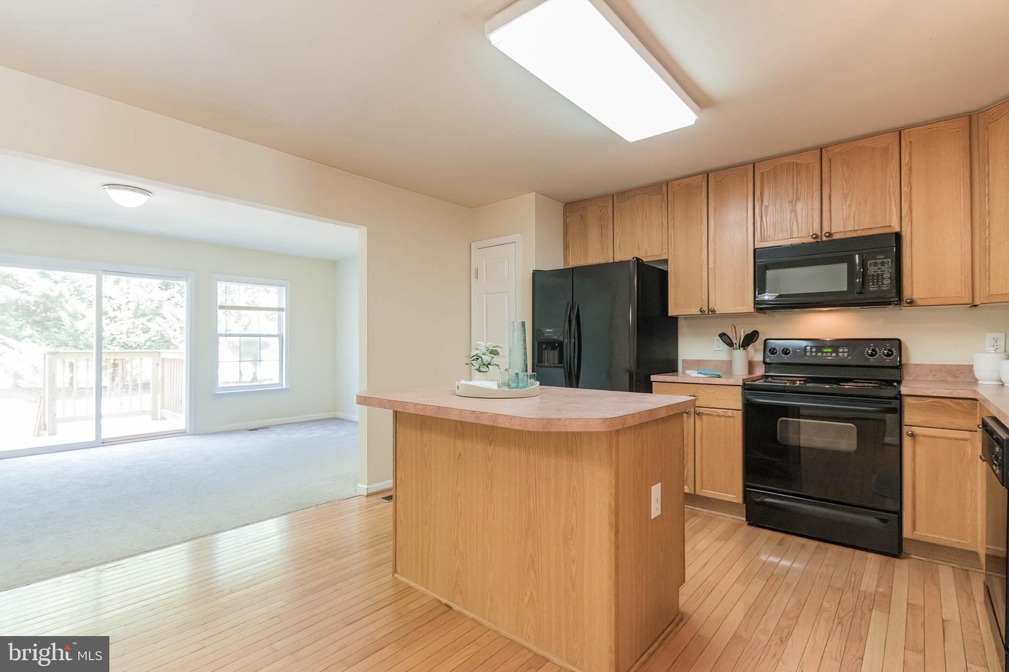 COUNTY GREEN - Residential