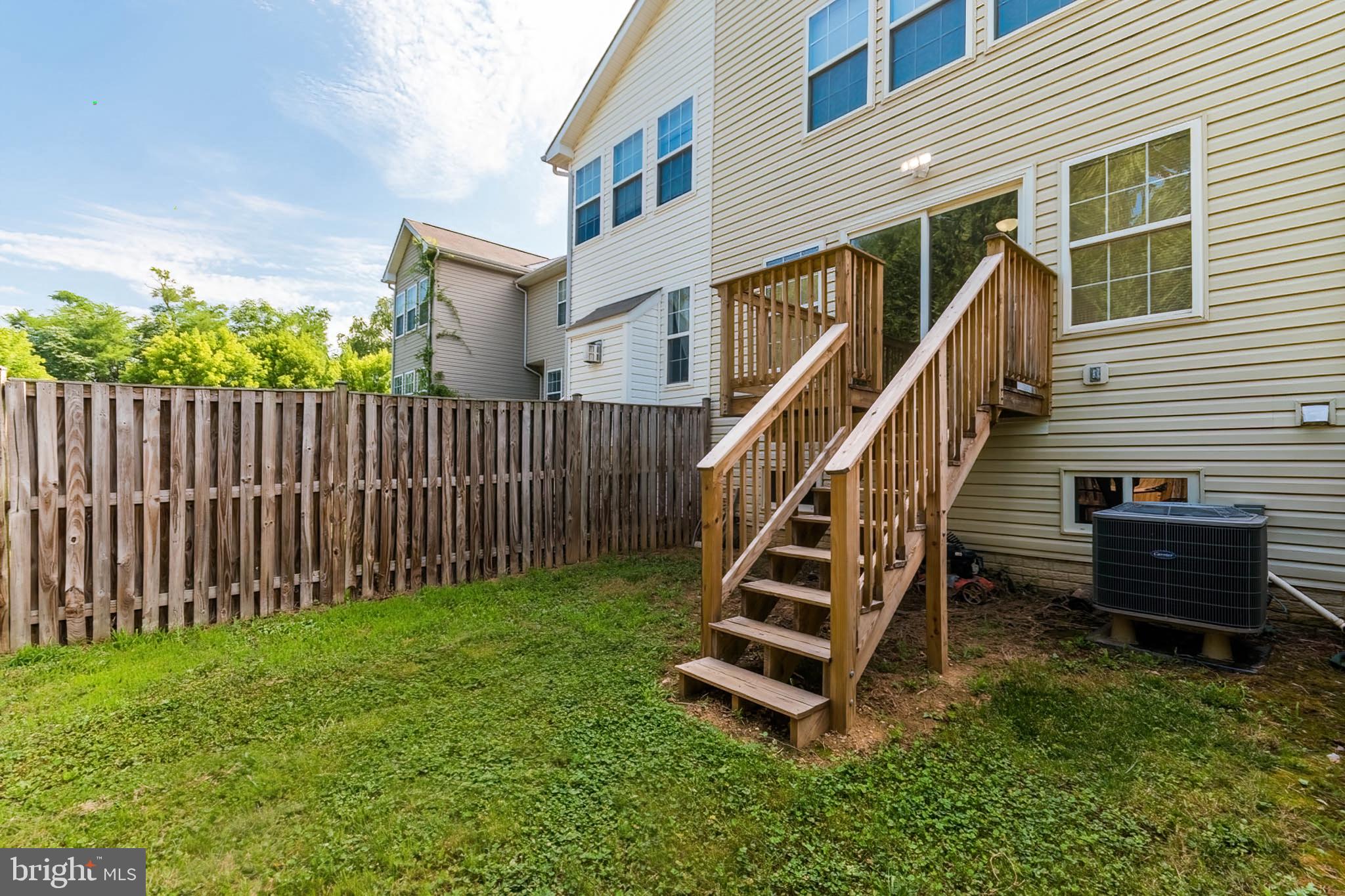 COUNTY GREEN - Residential