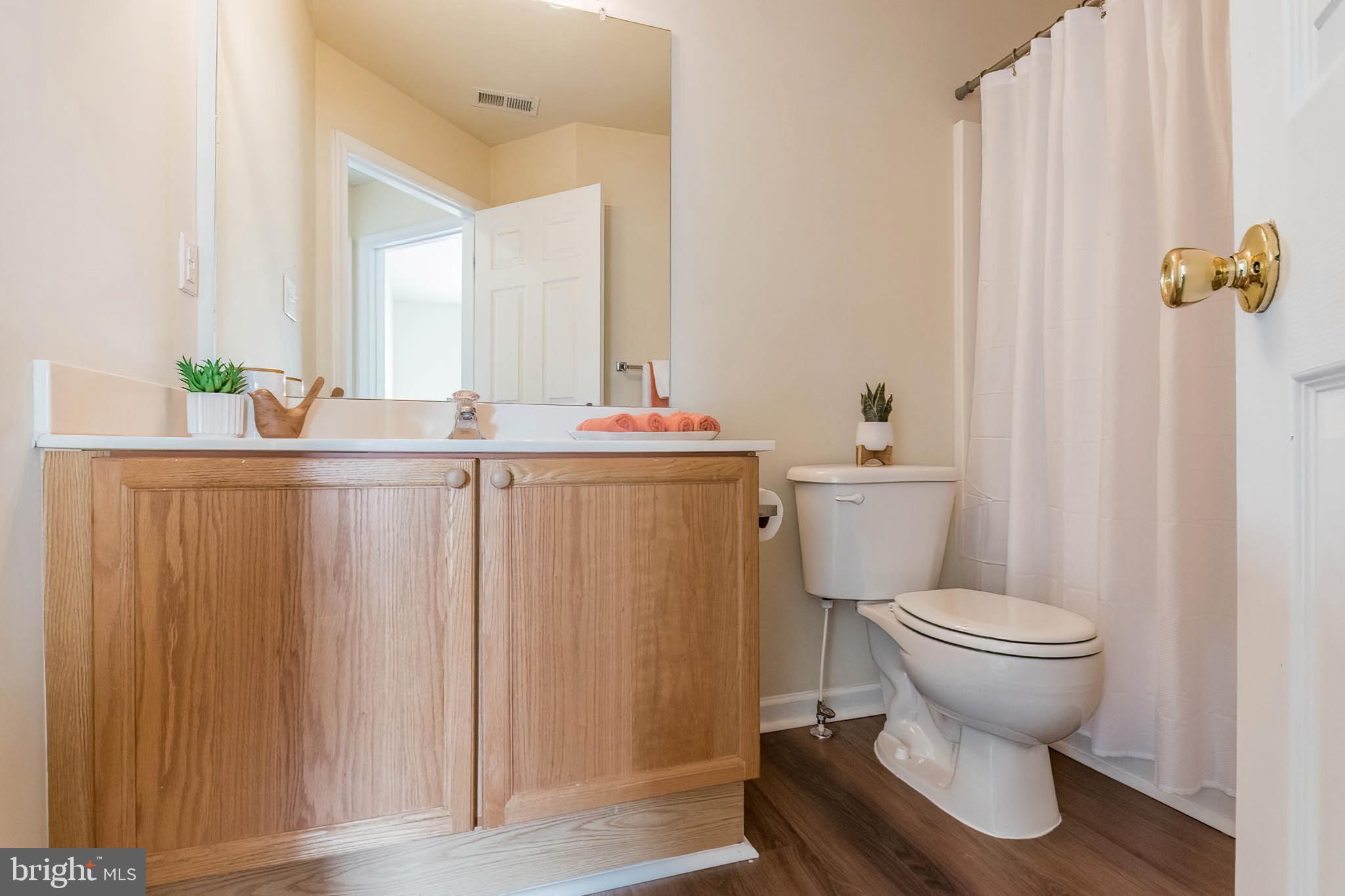 COUNTY GREEN - Residential