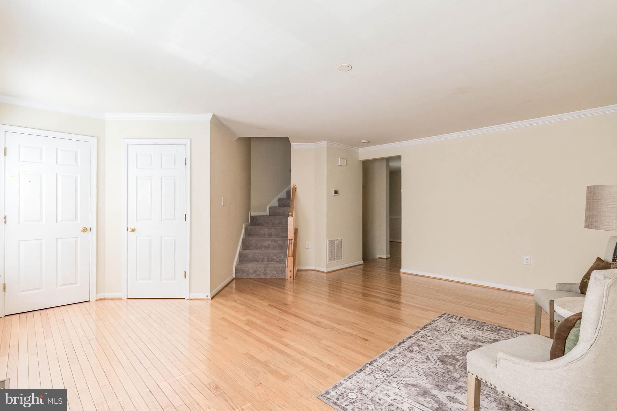 COUNTY GREEN - Residential