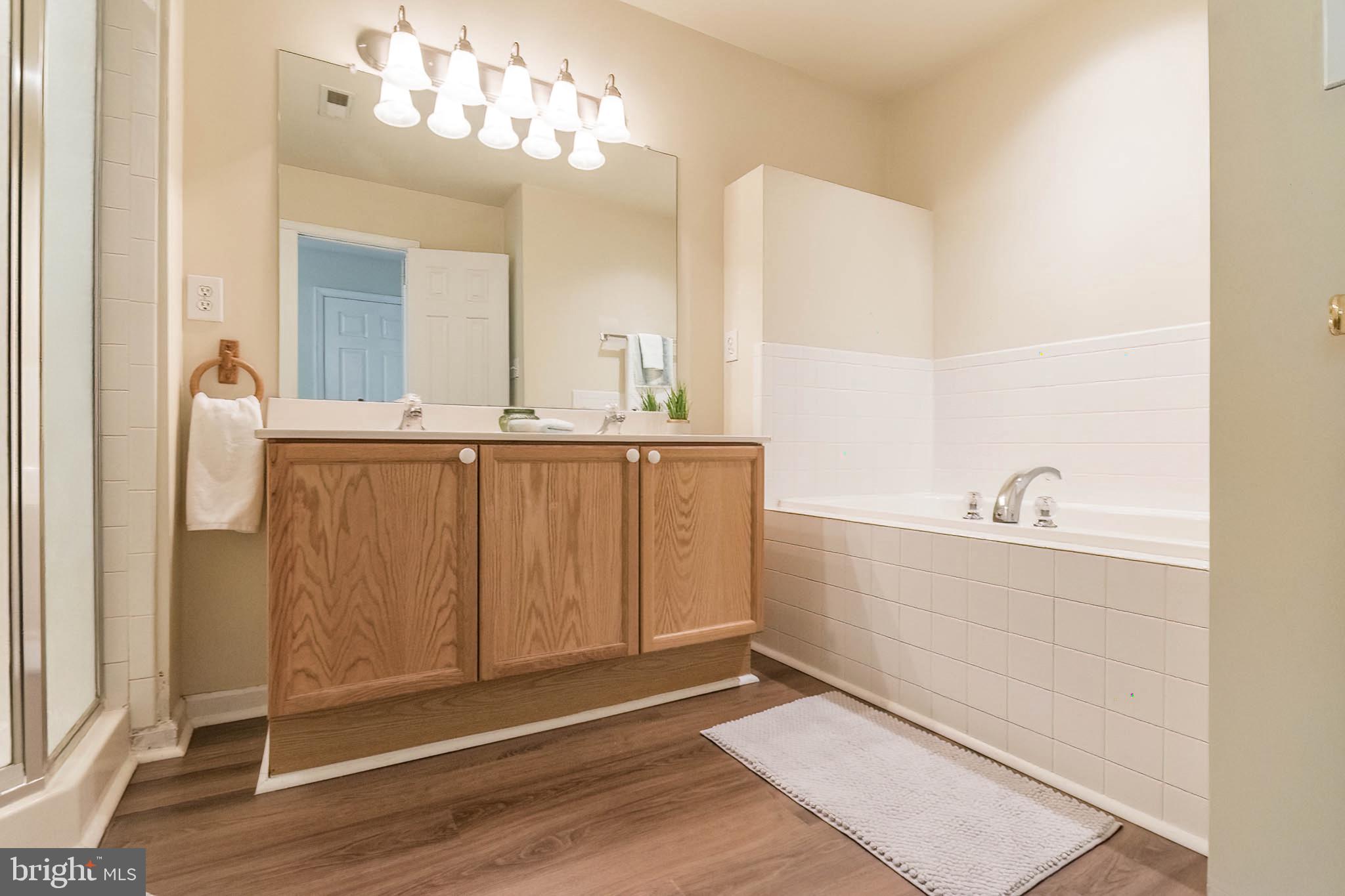 COUNTY GREEN - Residential