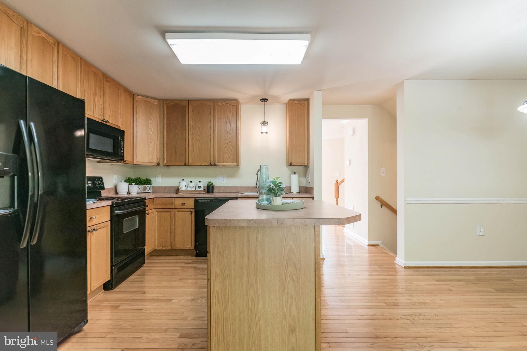 COUNTY GREEN - Residential