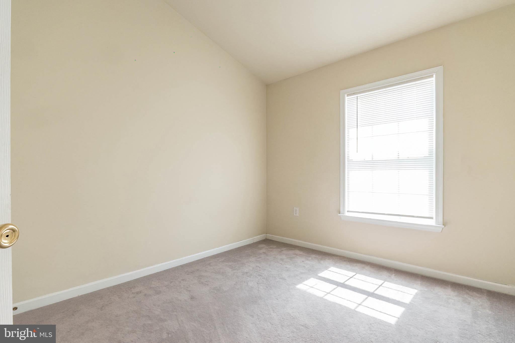 COUNTY GREEN - Residential