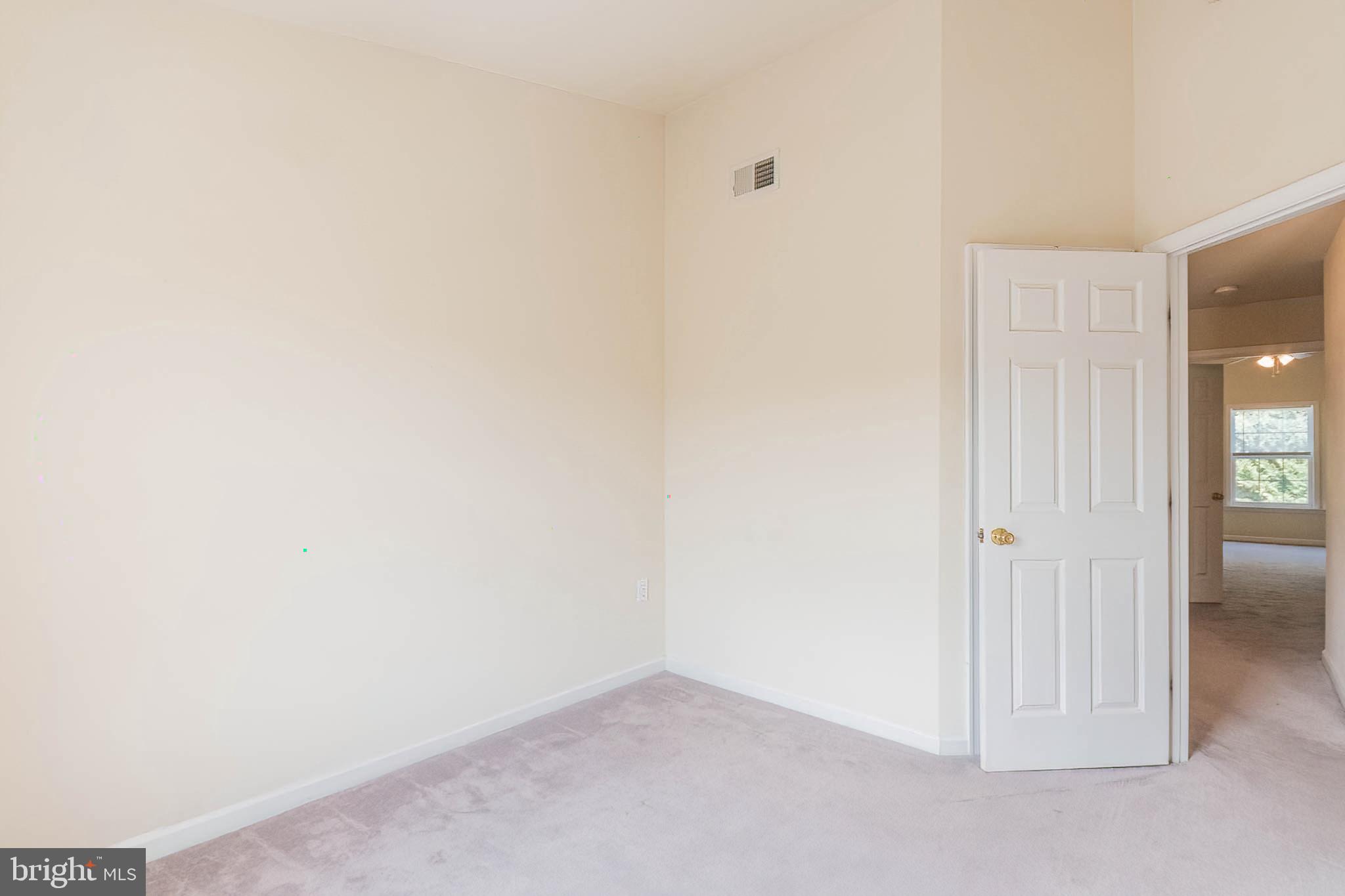 COUNTY GREEN - Residential