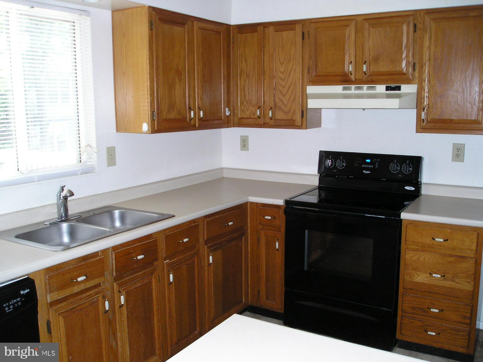 ARMFIELD FARMS - Residential Lease