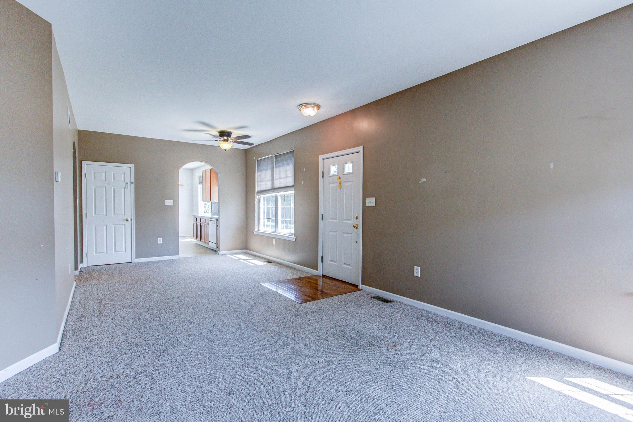 COUNTRY MEADOWS - Residential