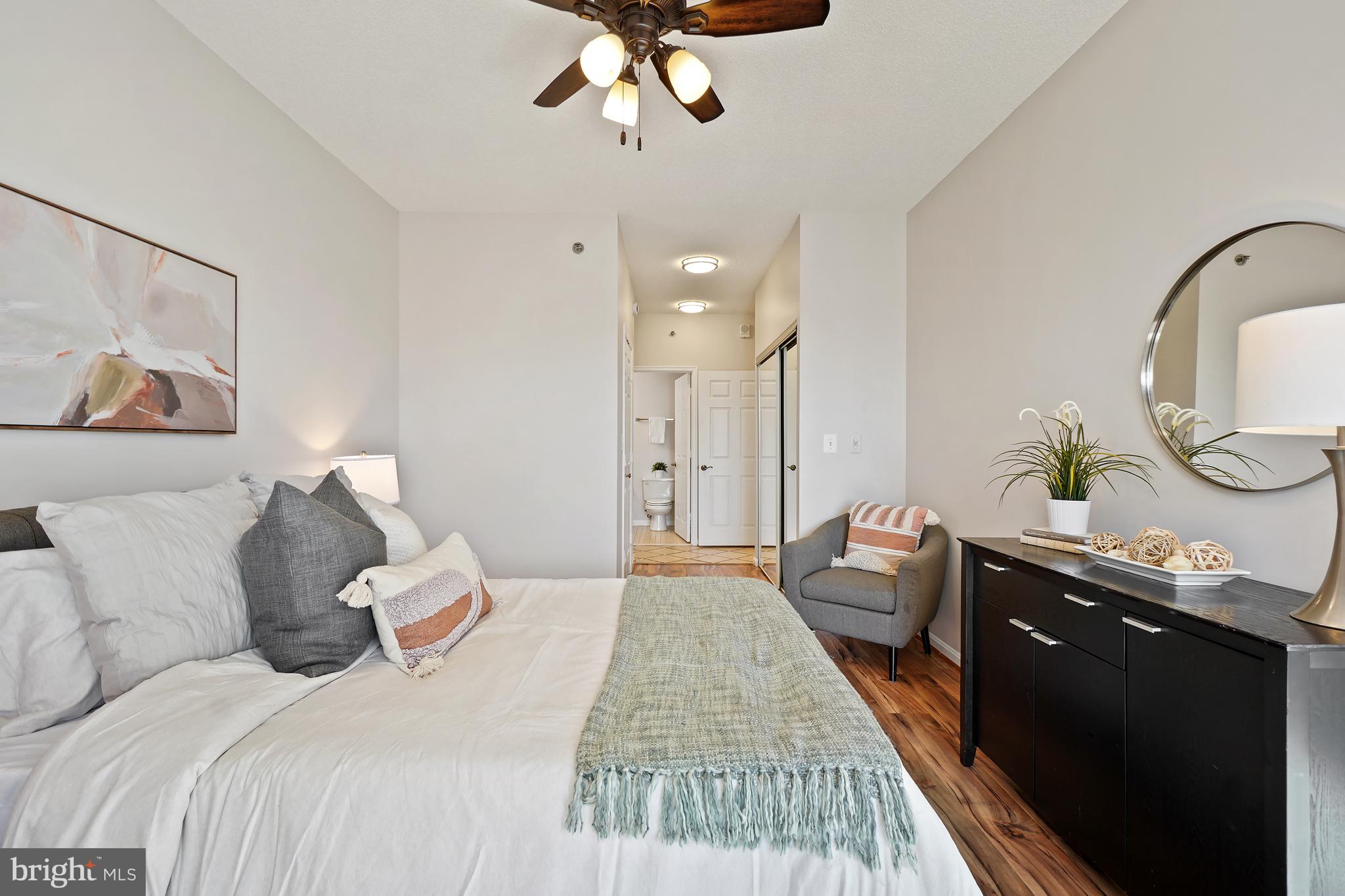 LEISURE WORLD - Residential