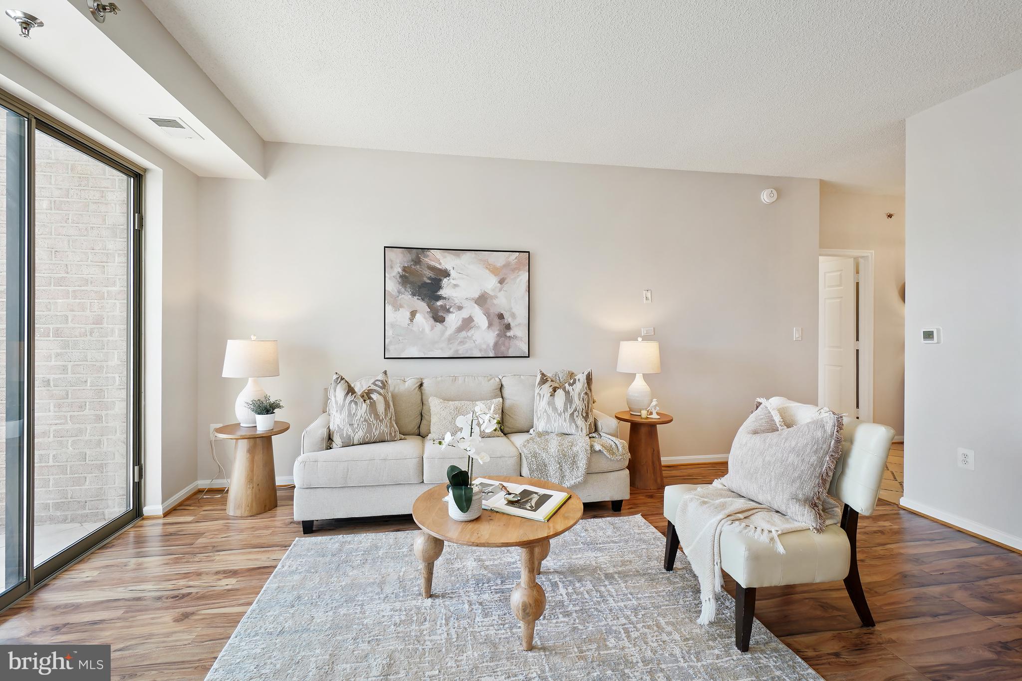 LEISURE WORLD - Residential