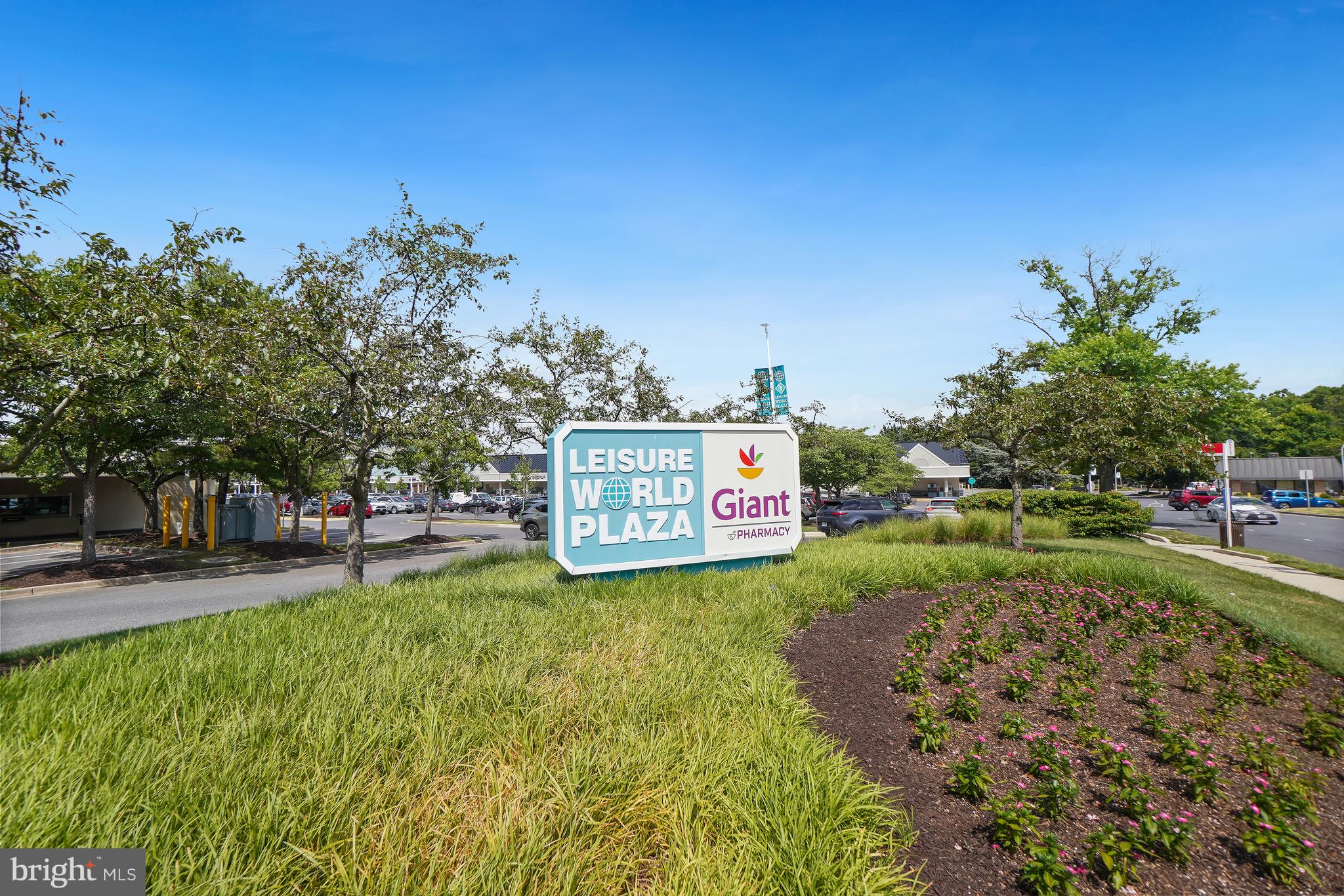 LEISURE WORLD - Residential