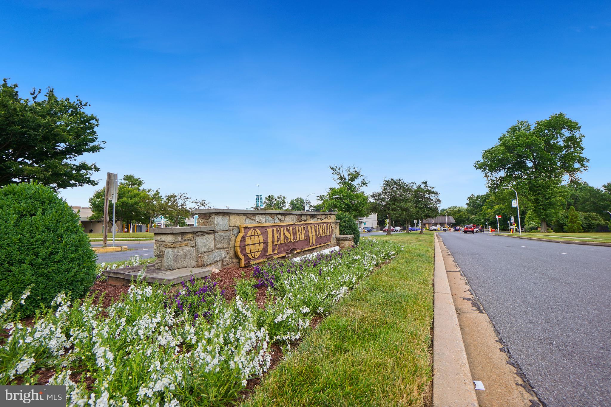 LEISURE WORLD - Residential