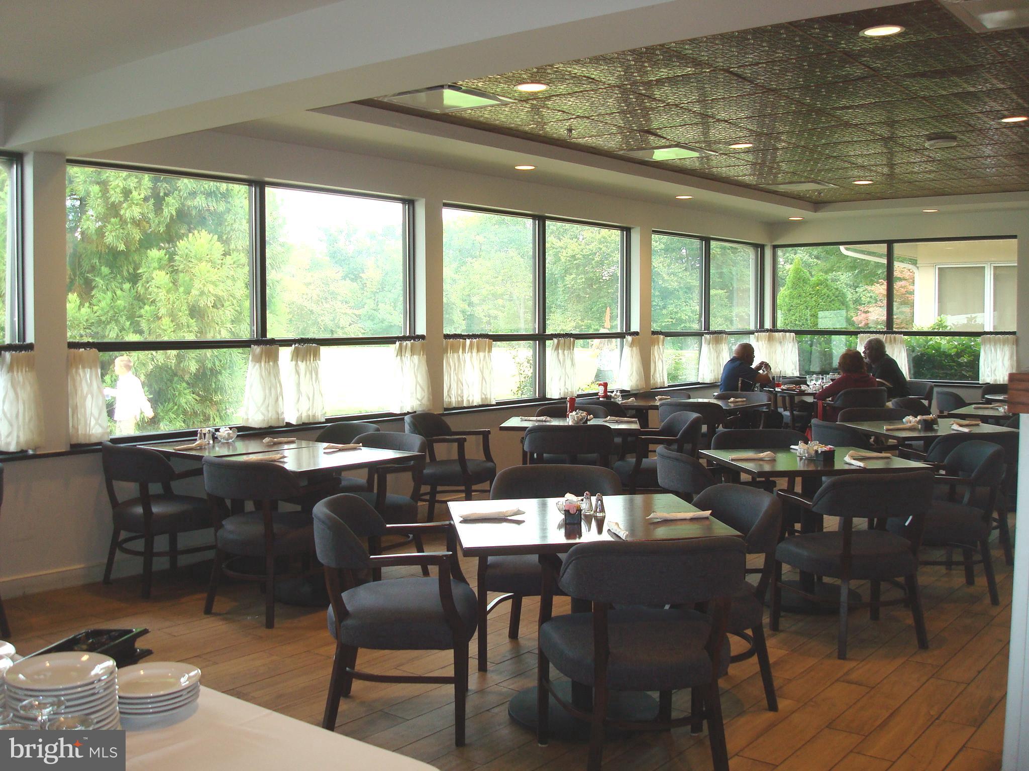 LEISURE WORLD - Residential