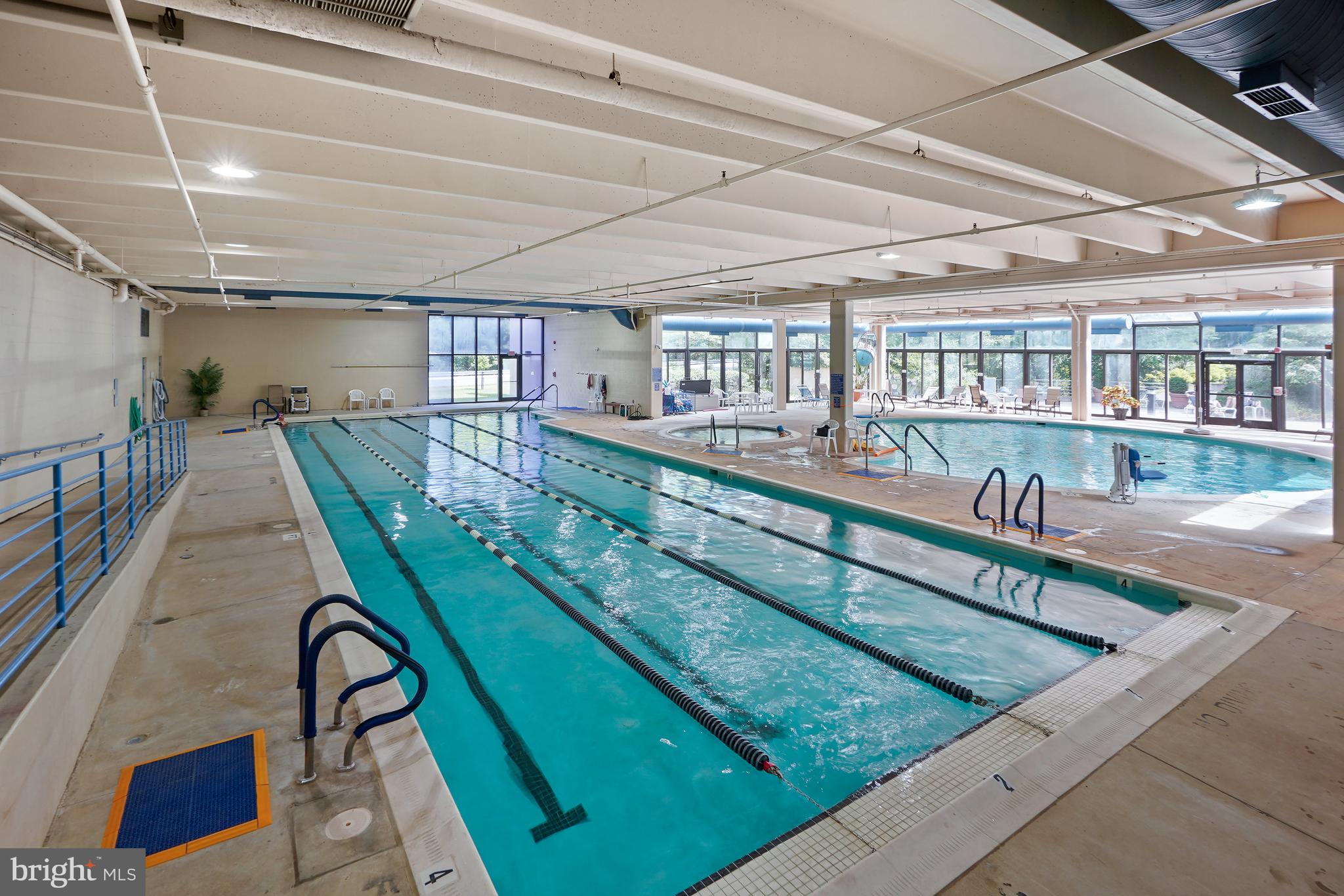 LEISURE WORLD - Residential