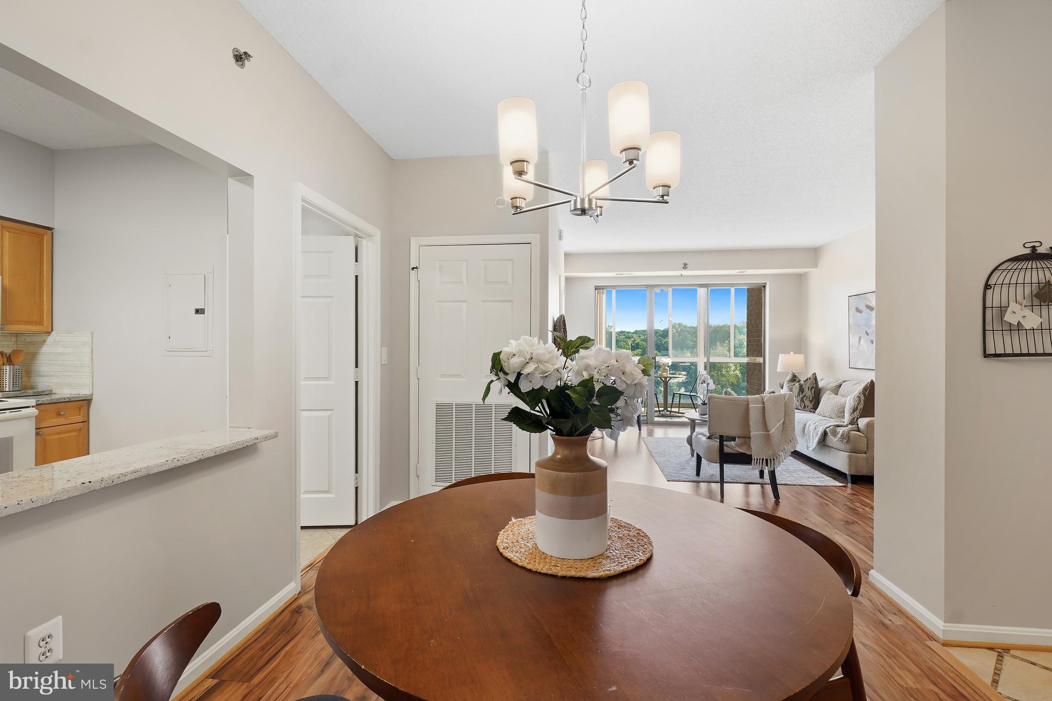 LEISURE WORLD - Residential