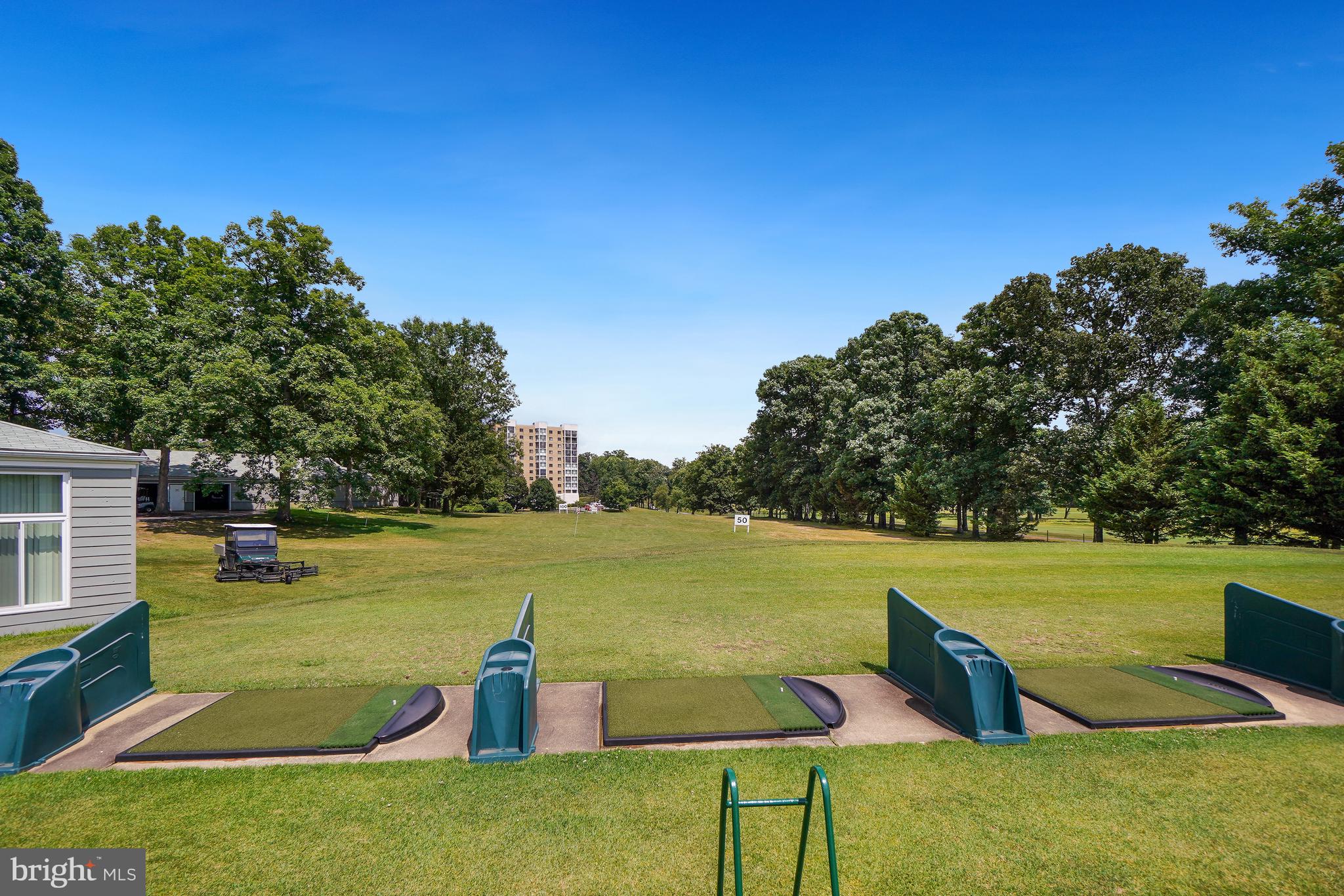 LEISURE WORLD - Residential