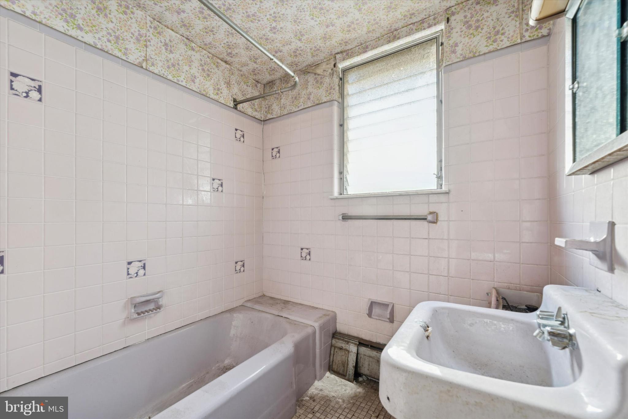 PASSYUNK SQUARE - Residential