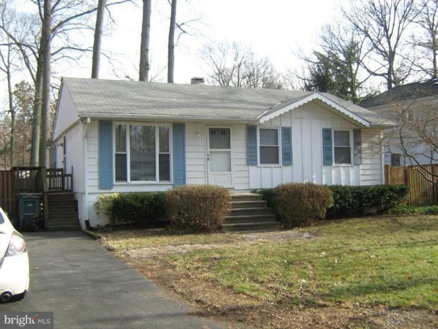 Well maintained rancher on level lot with 3 bedrooms, 2 baths (2 bedrooms, 1 bath upstairs and 1 bedroom, 1 bath down).  Large sunroom , shed and fully fenced yard with ample parking.  Great rental.