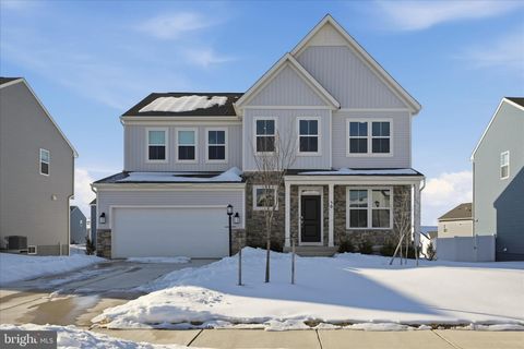 50 FELDBERG DRIVE CHARLES TOWN WV 25414