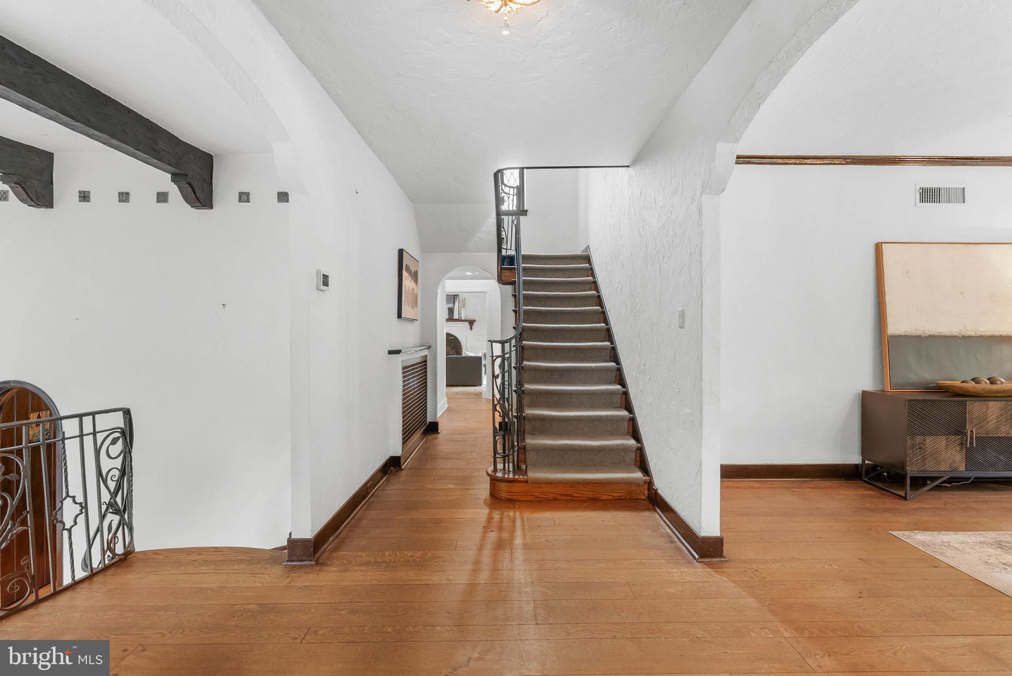 ELKINS PARK - Residential