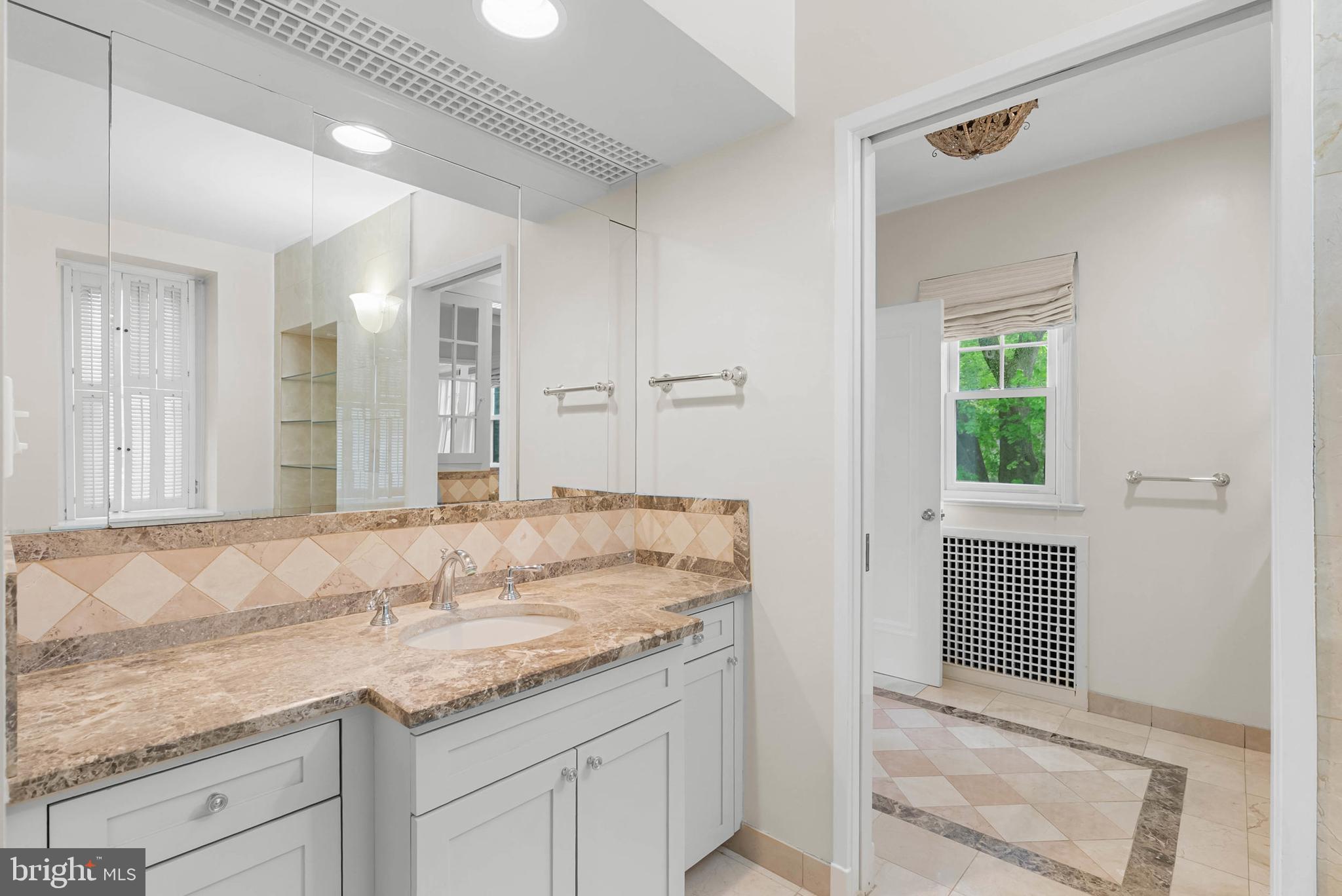 ELKINS PARK - Residential