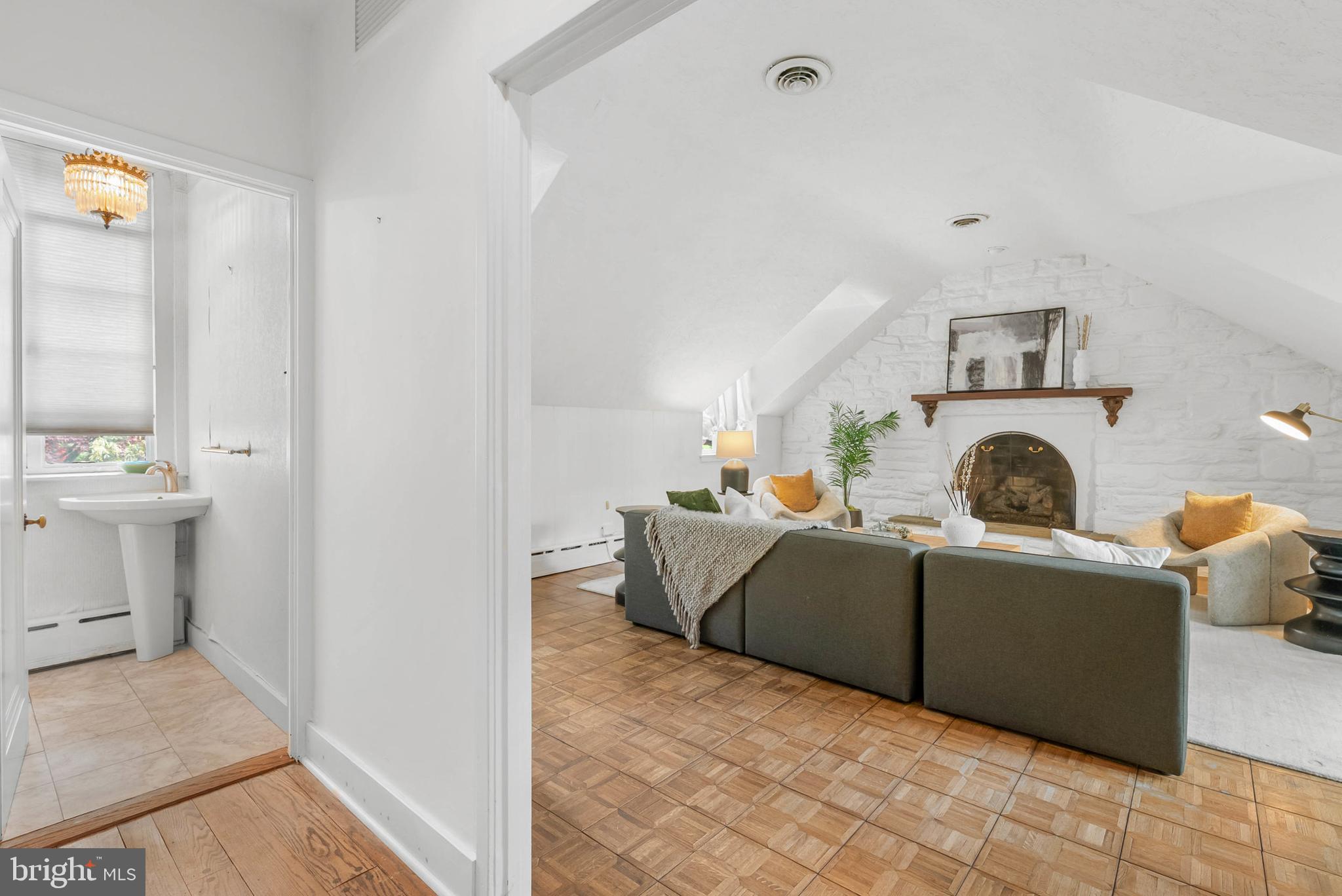 ELKINS PARK - Residential