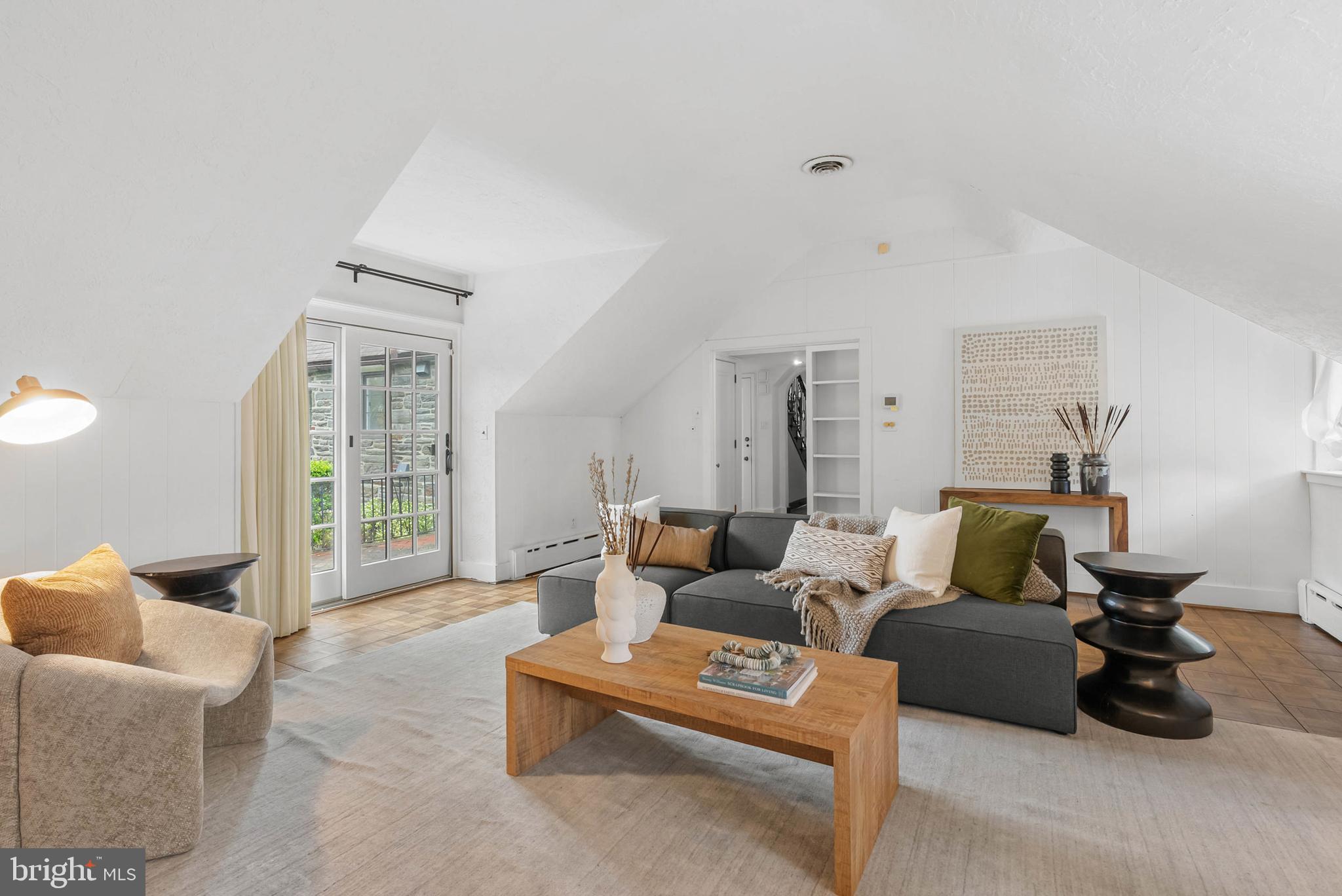 ELKINS PARK - Residential