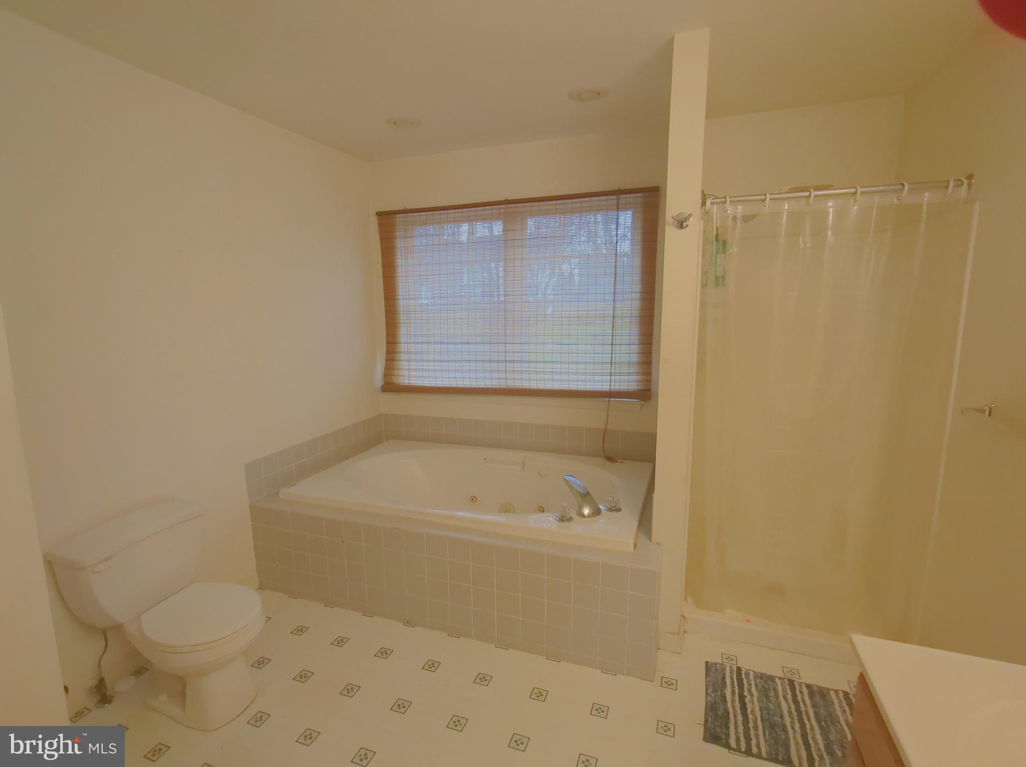 COUNTRY CLUB RUN - Residential