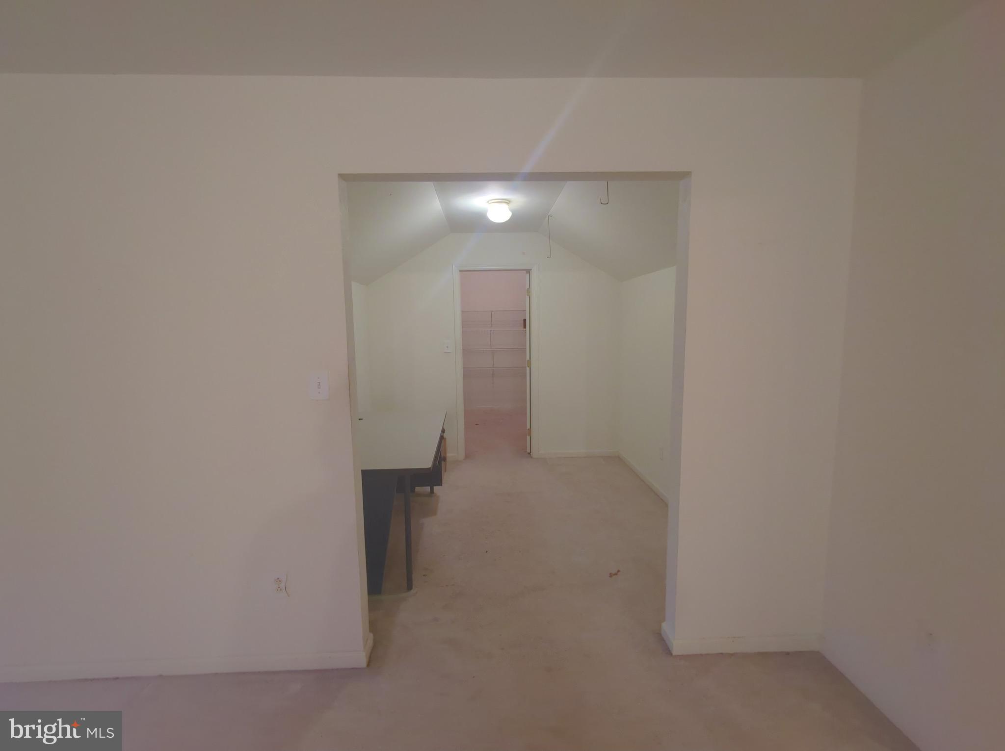 COUNTRY CLUB RUN - Residential