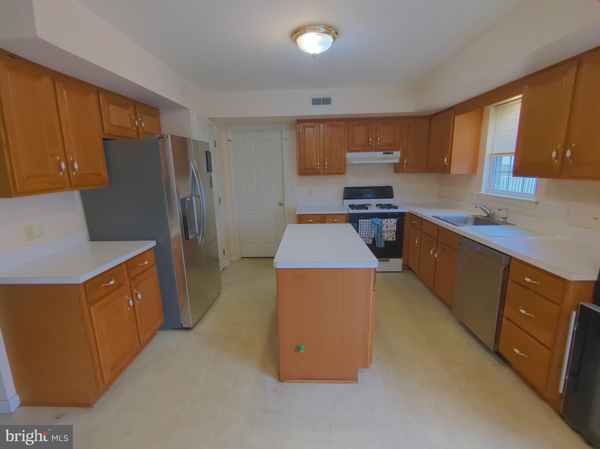 COUNTRY CLUB RUN - Residential