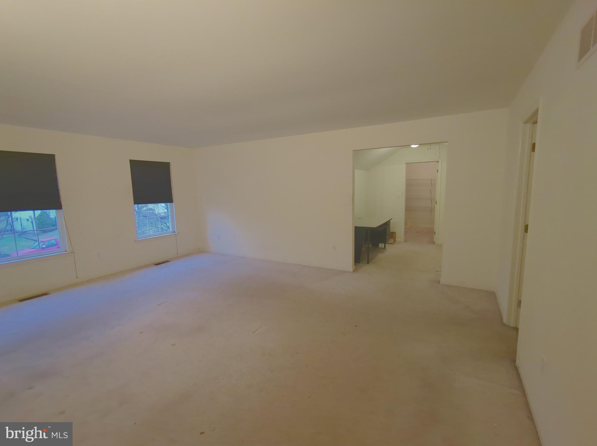 COUNTRY CLUB RUN - Residential