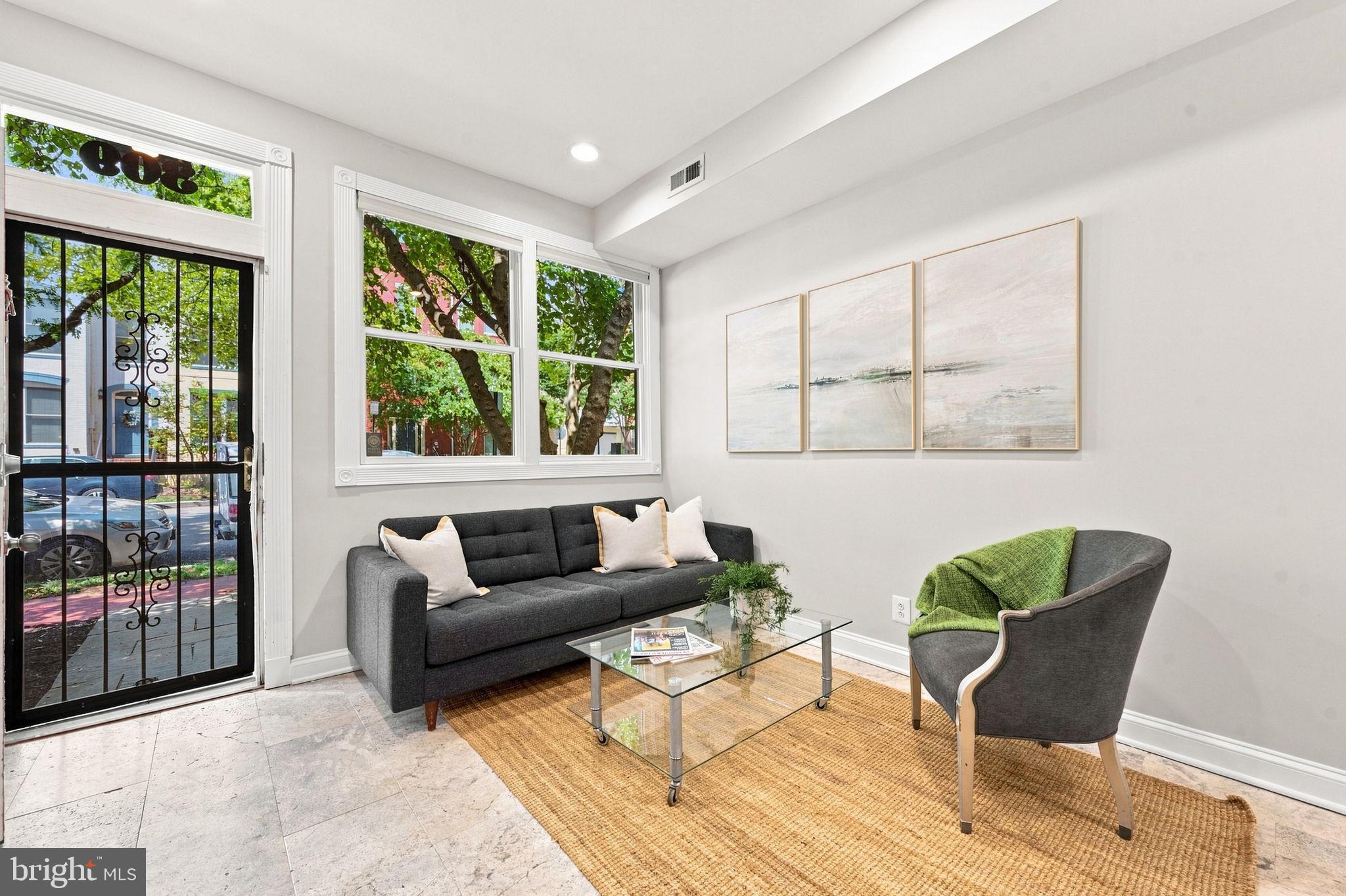 309 K STREET SE