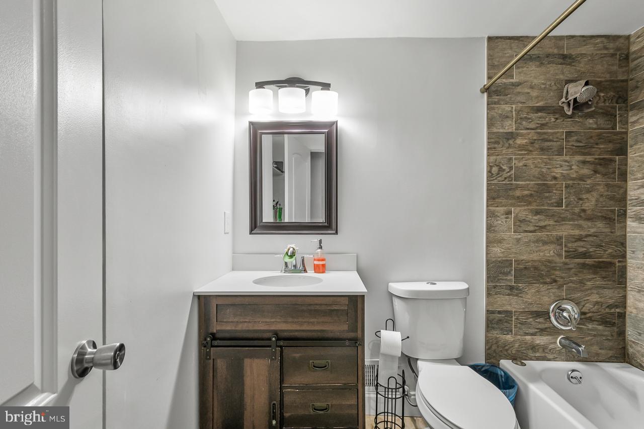 CONNEMARA HILLS - Residential