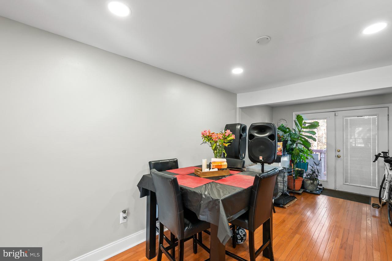 CONNEMARA HILLS - Residential