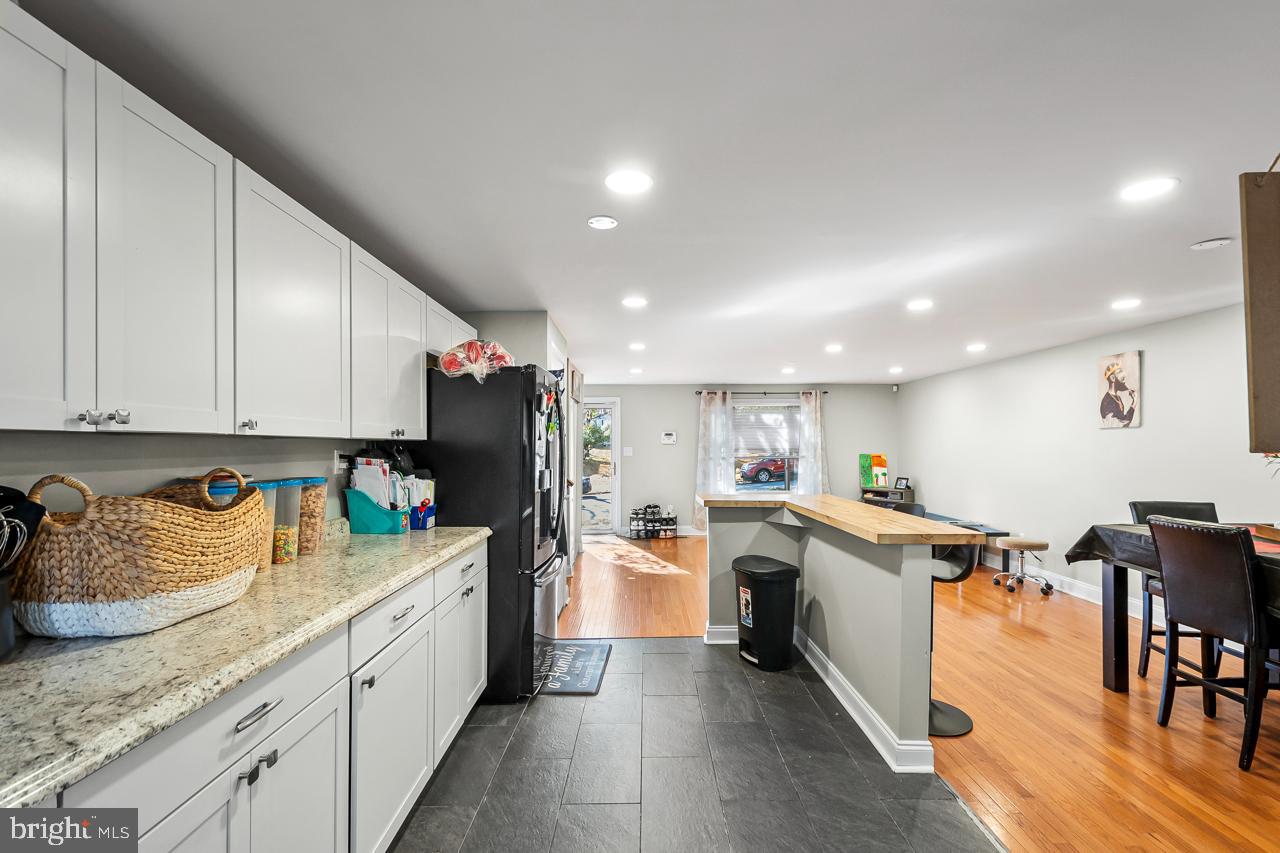 CONNEMARA HILLS - Residential