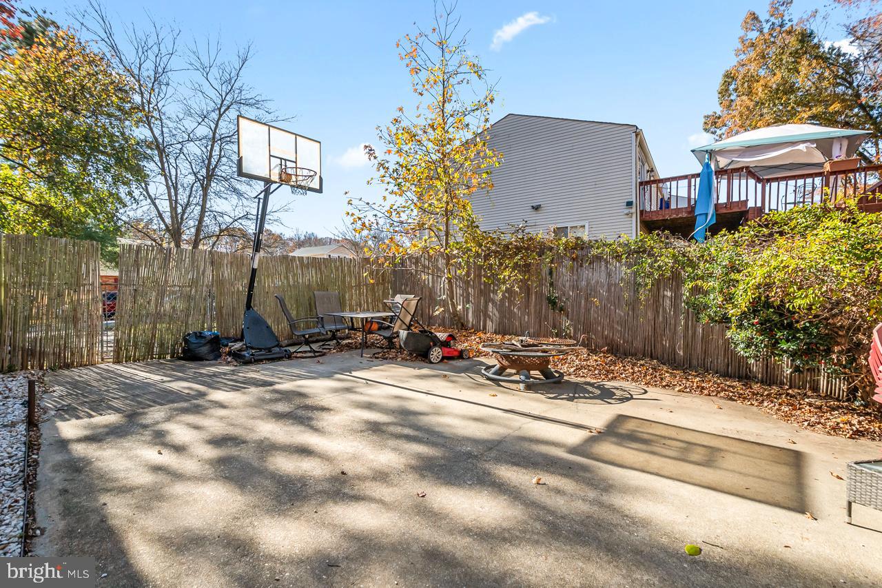 CONNEMARA HILLS - Residential