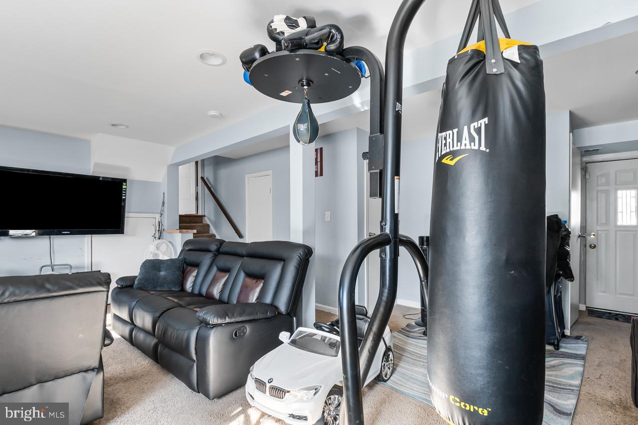 CONNEMARA HILLS - Residential